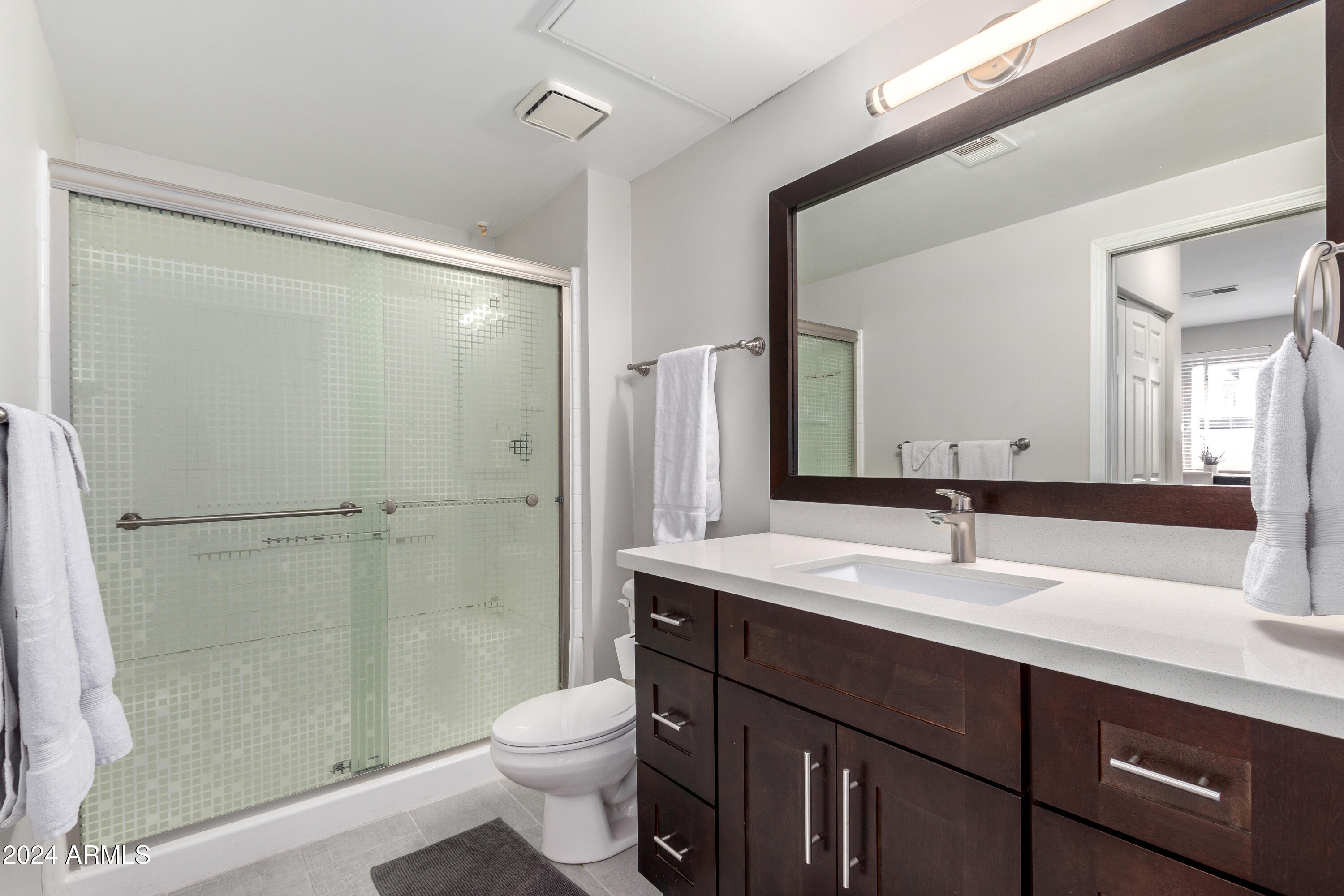 7009 E ACOMA Drive, 1143