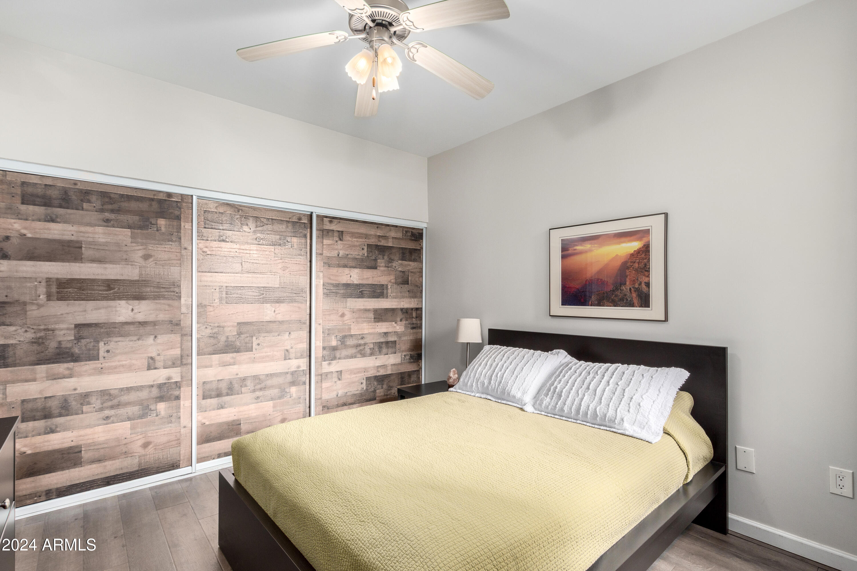 7009 E ACOMA Drive, 1143