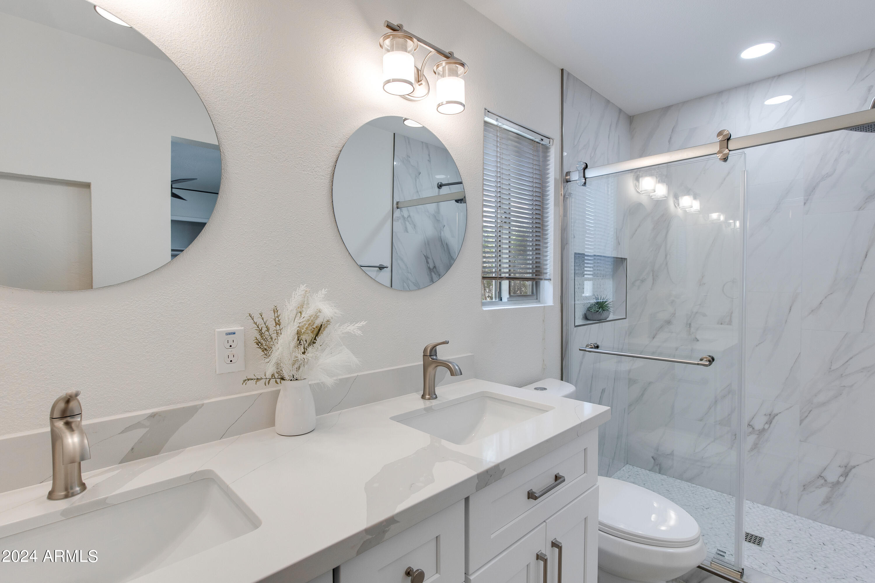 6250 E CAROLINA Drive