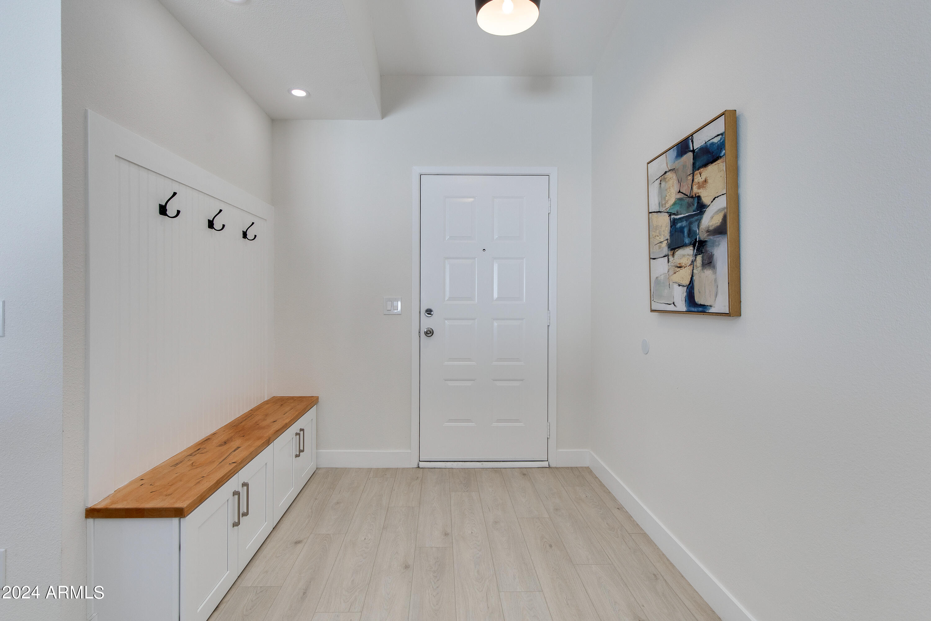 6250 E CAROLINA Drive