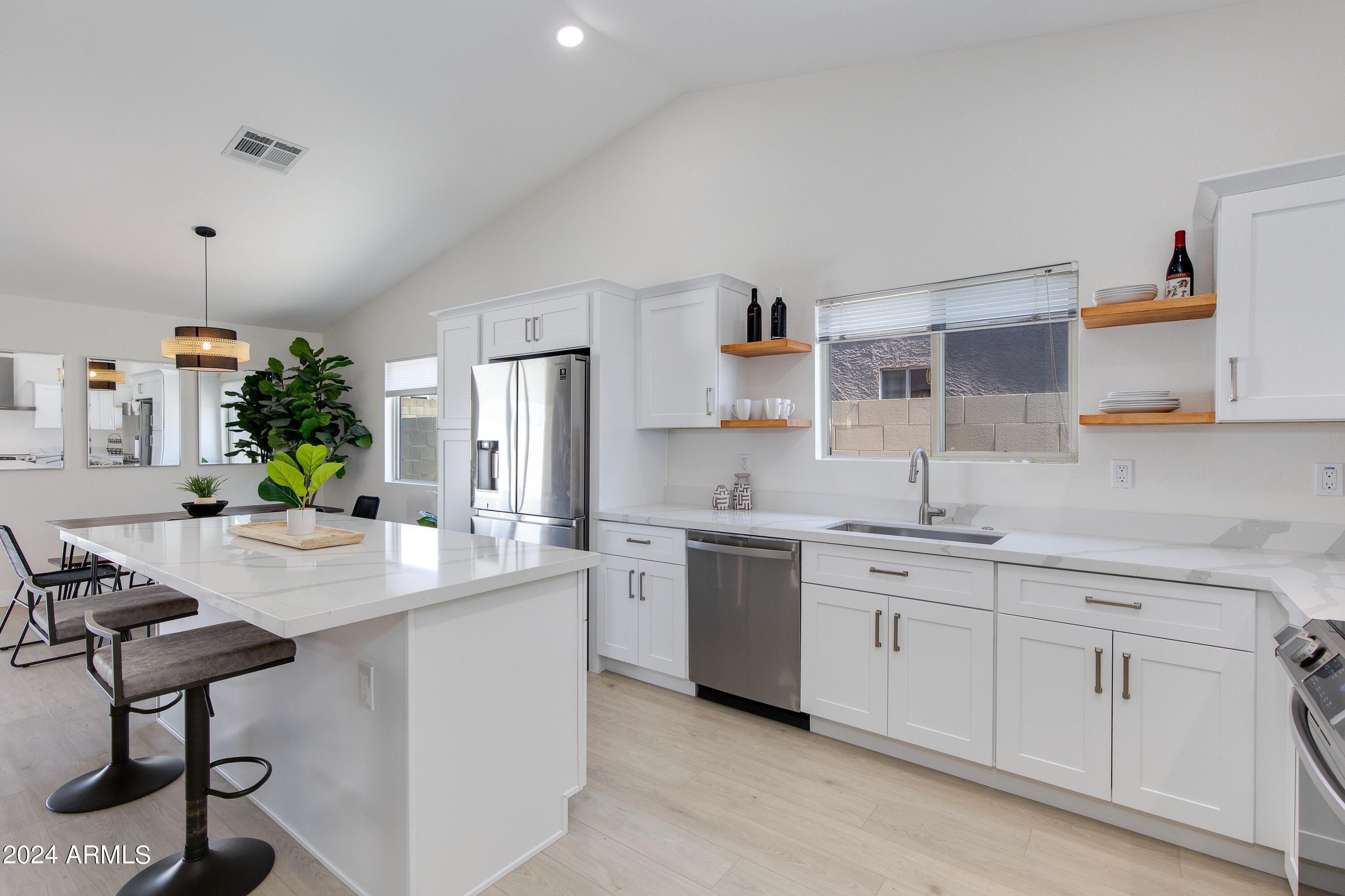 6250 E CAROLINA Drive