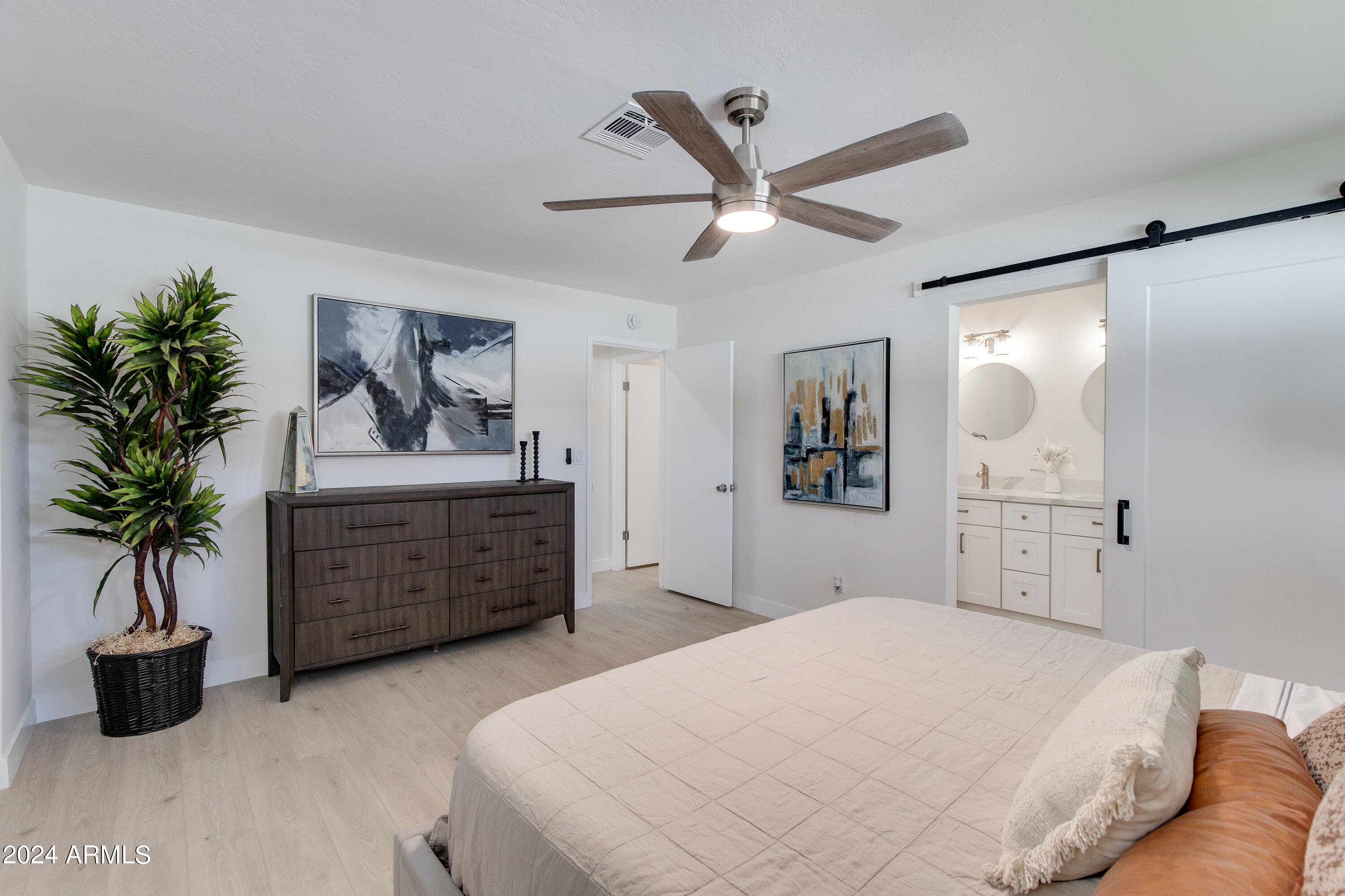 6250 E CAROLINA Drive