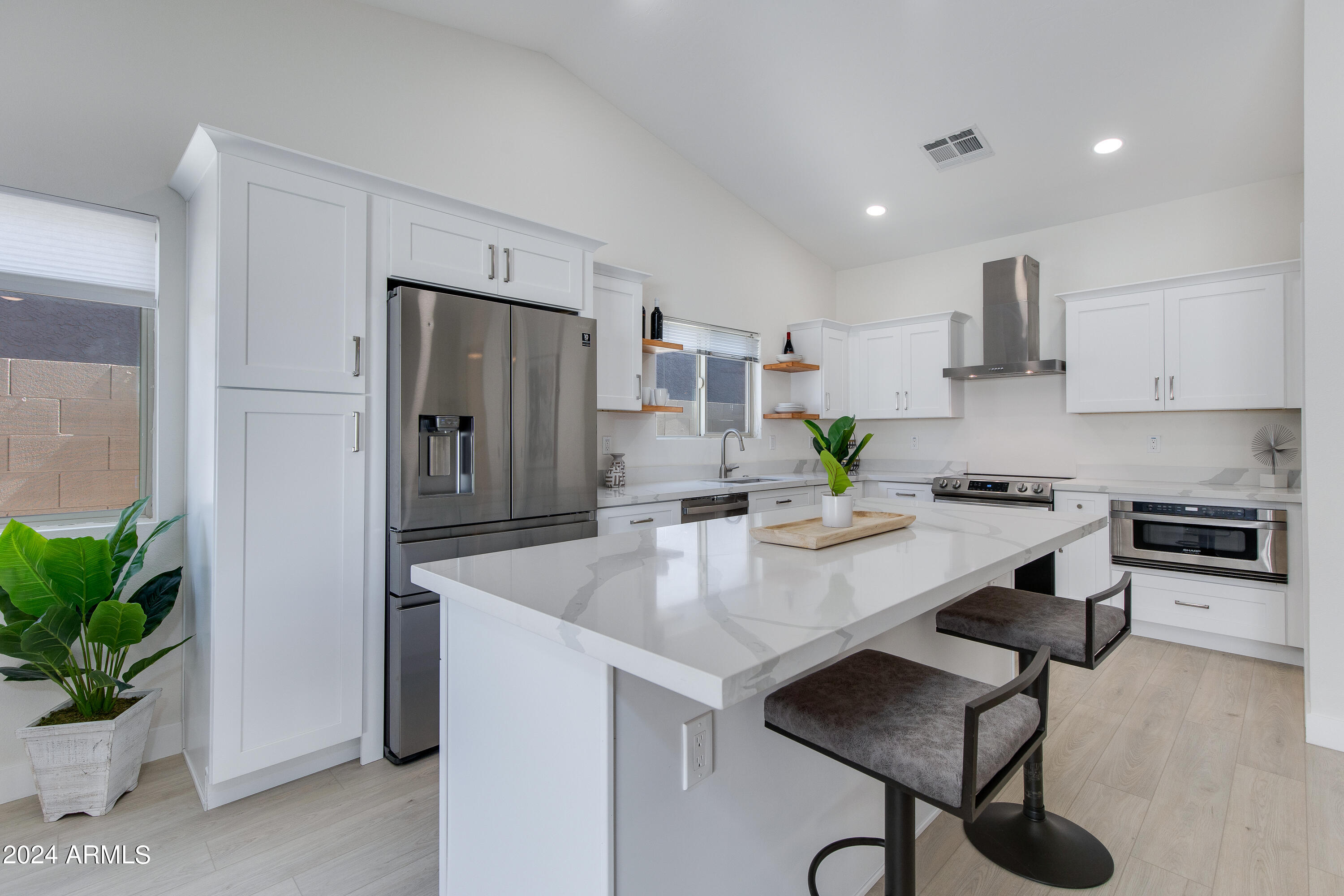 6250 E CAROLINA Drive