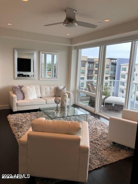 4422 N 75TH Street, 5003