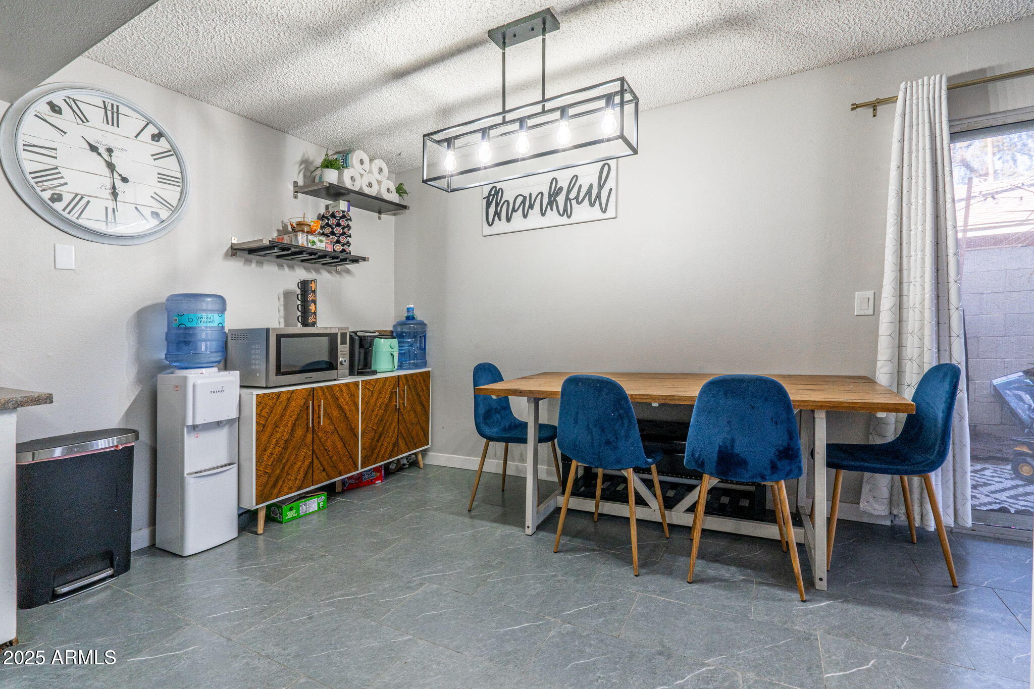 3301 W HARMONT Drive