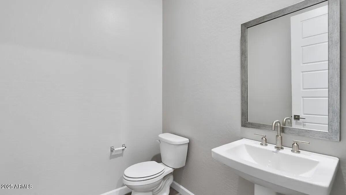 5010 E ANDERSON Drive