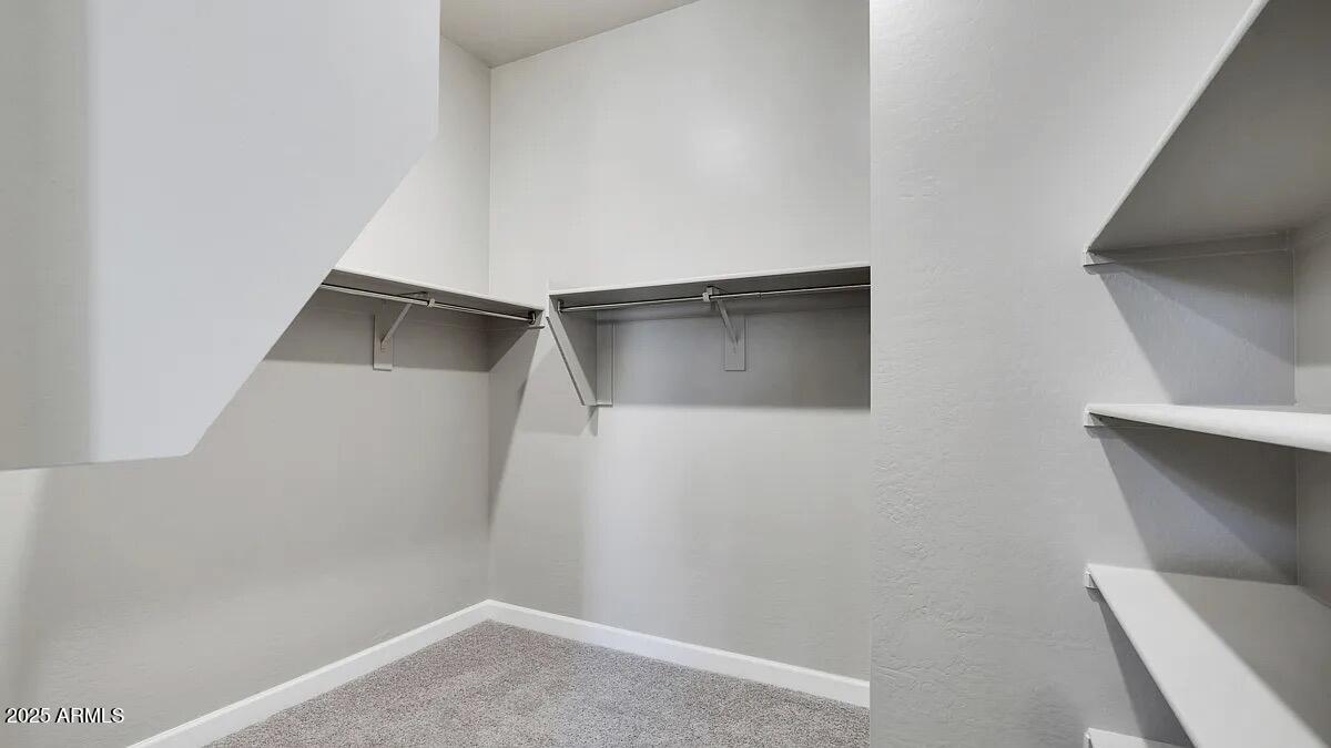 5010 E ANDERSON Drive