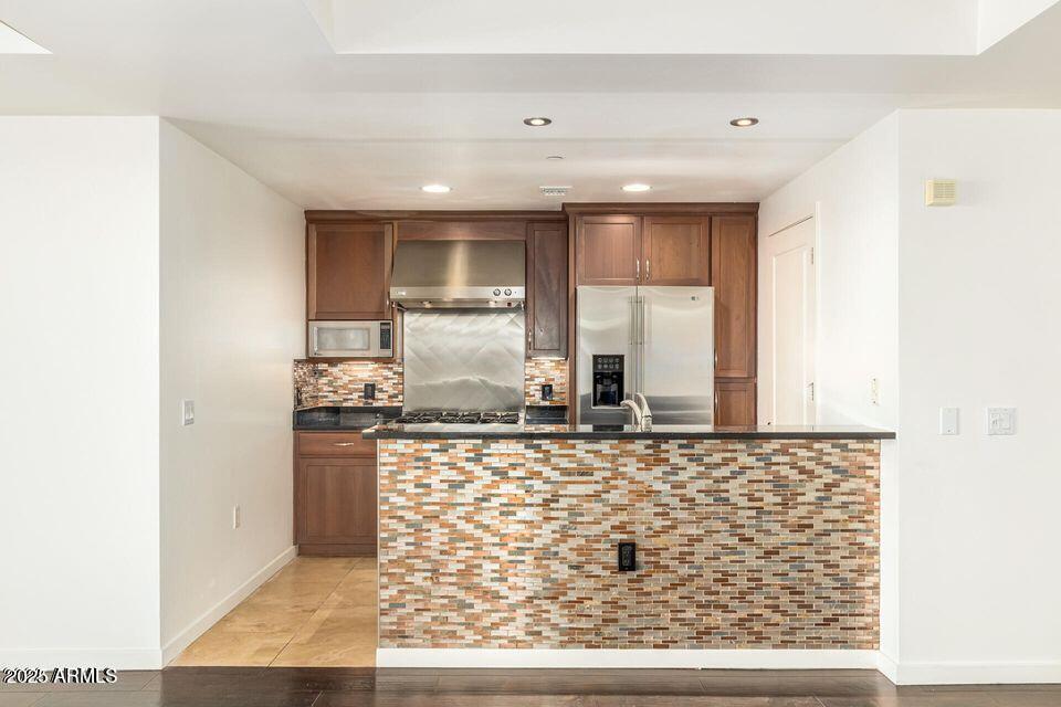 6803 E MAIN Street 3307