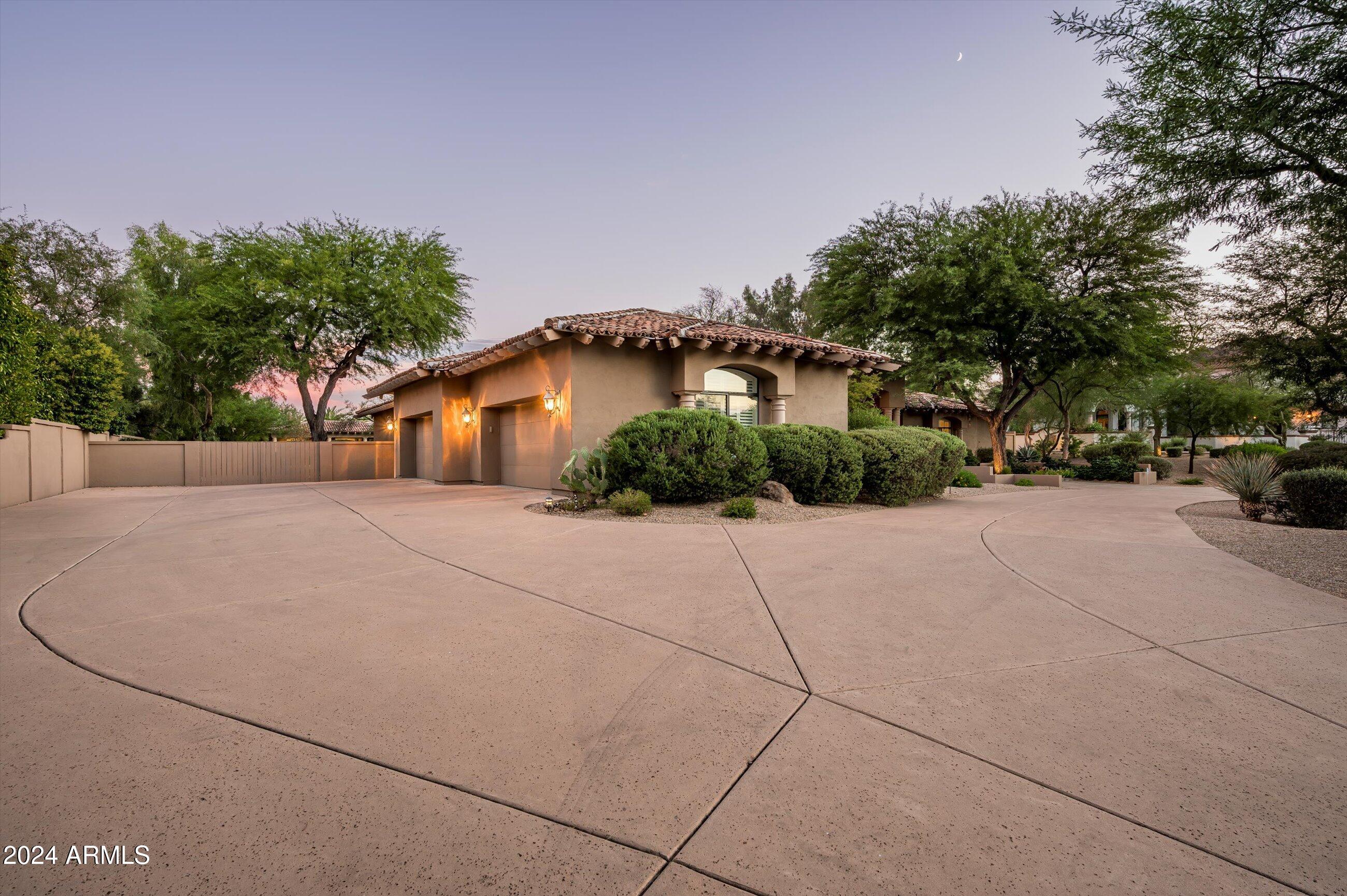 6565 E STALLION Road