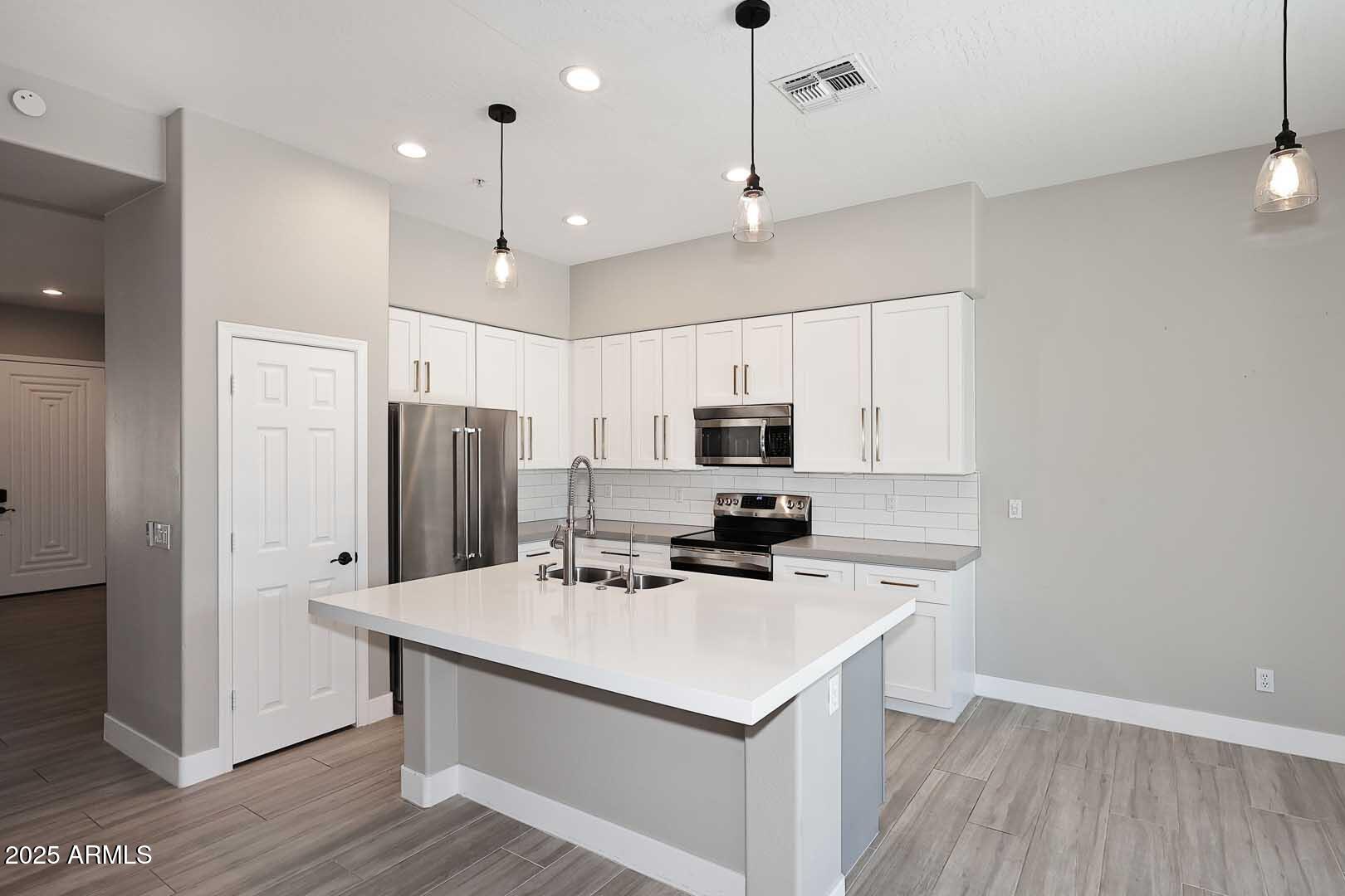 7741 E JOURNEY Lane