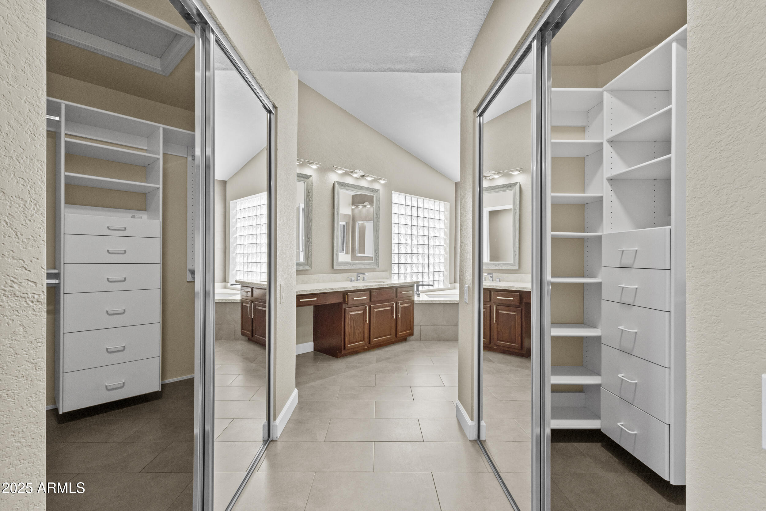 9057 E PINE VALLEY Road