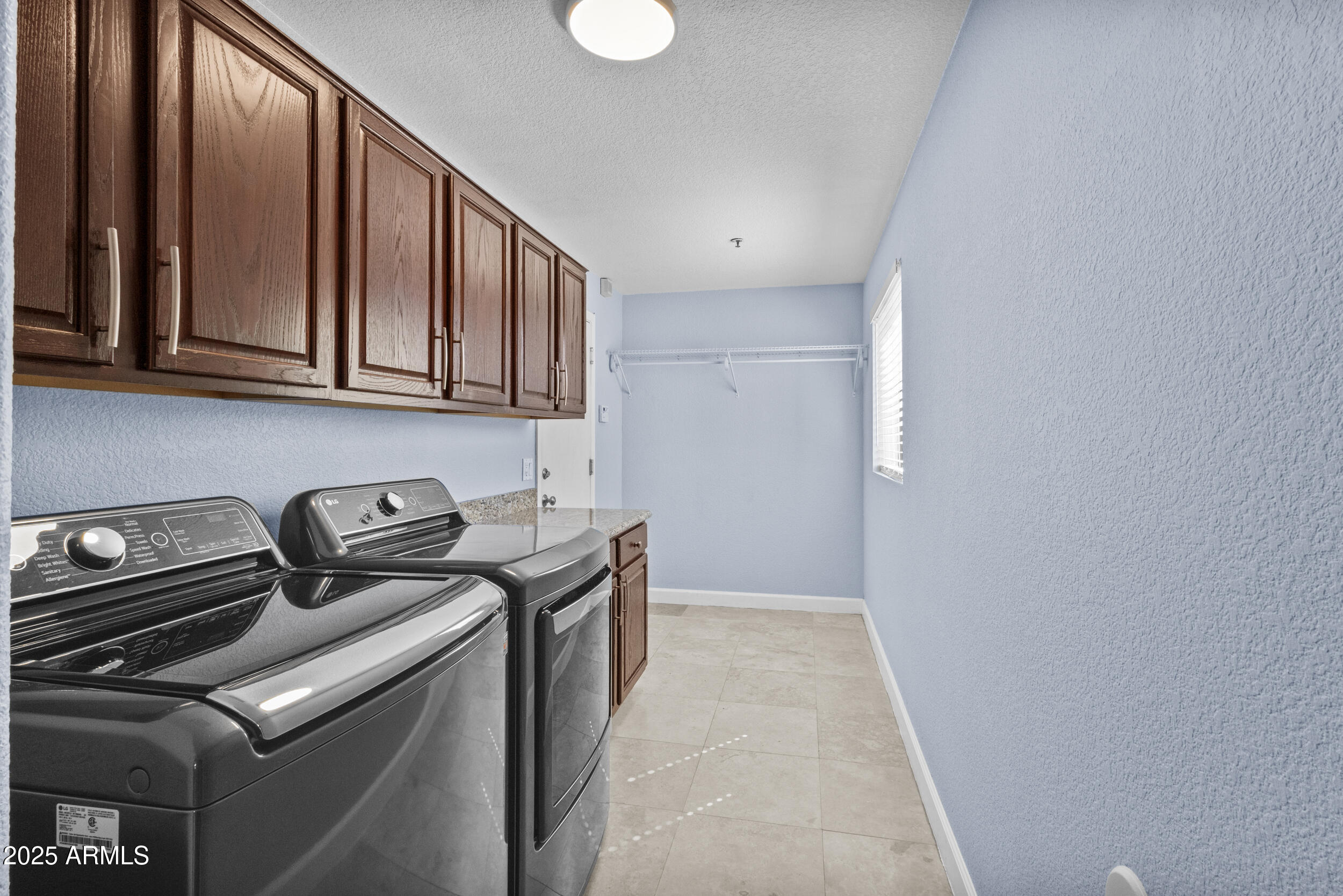 9057 E PINE VALLEY Road