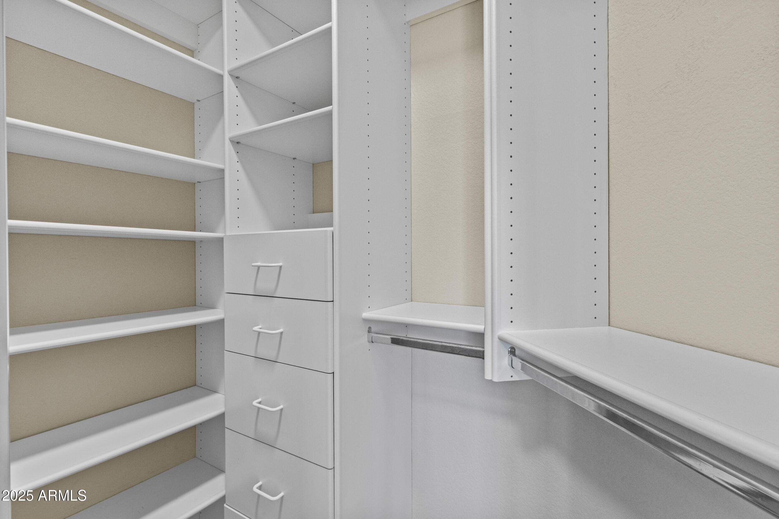 9057 E PINE VALLEY Road