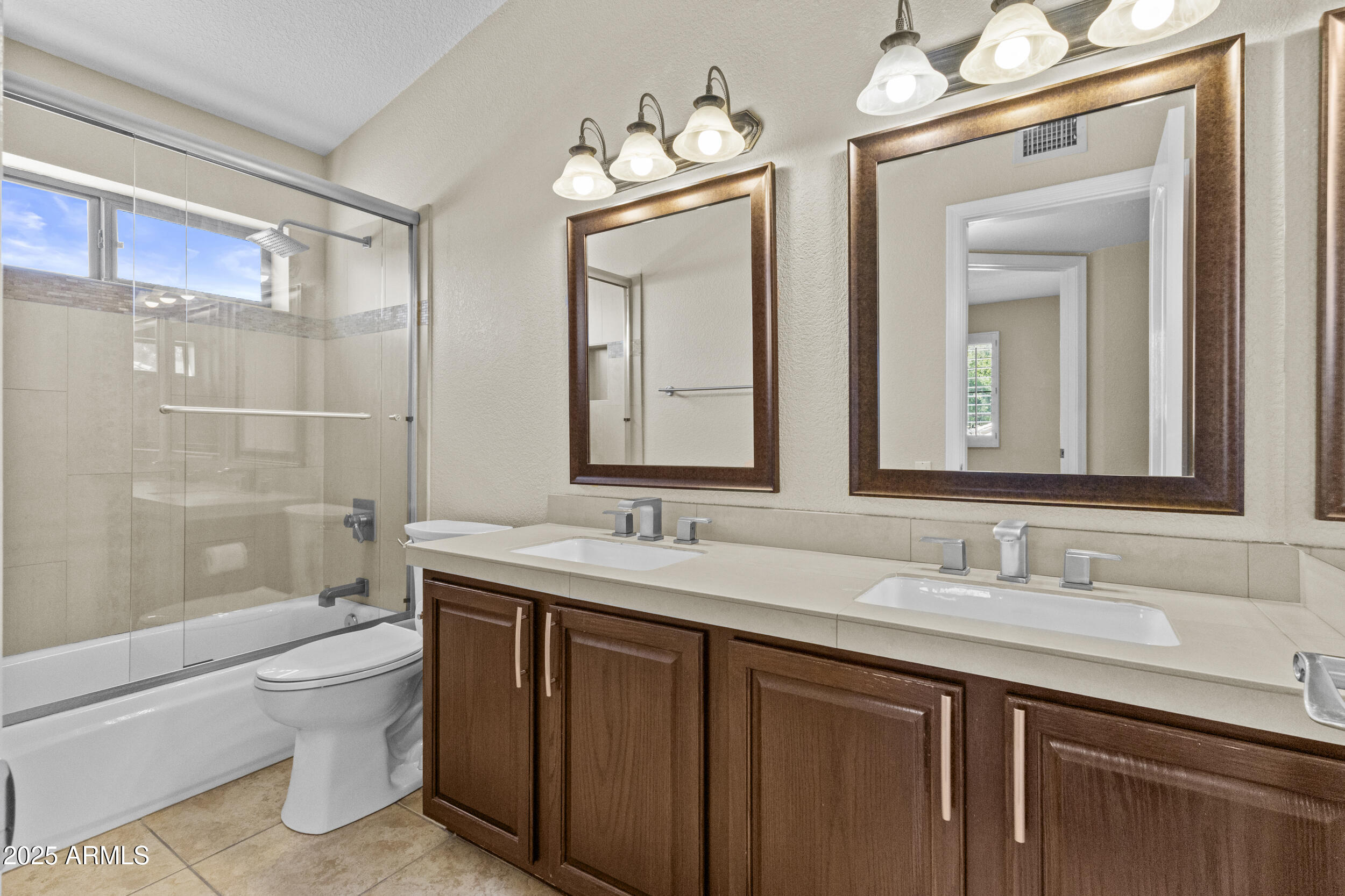 9057 E PINE VALLEY Road