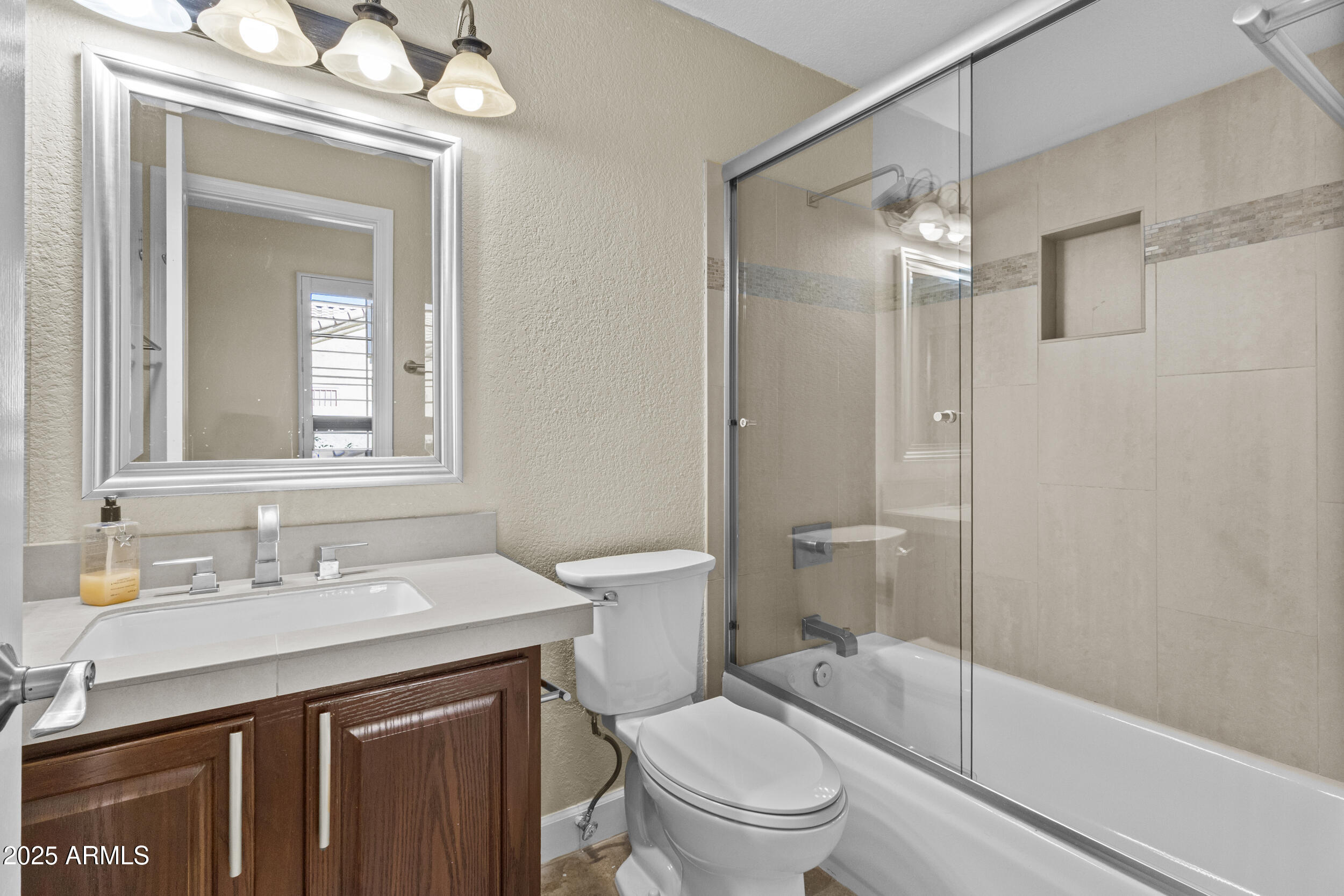 9057 E PINE VALLEY Road