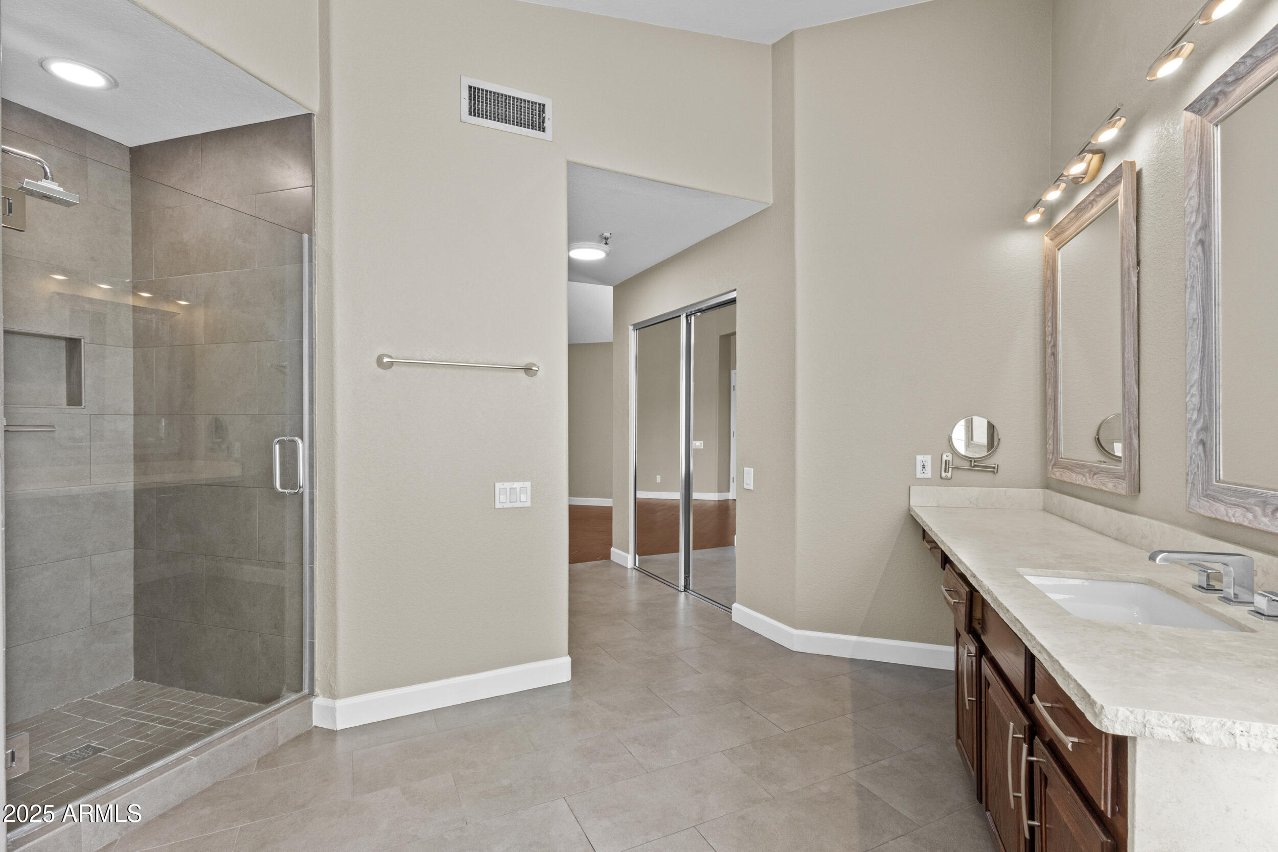 9057 E PINE VALLEY Road