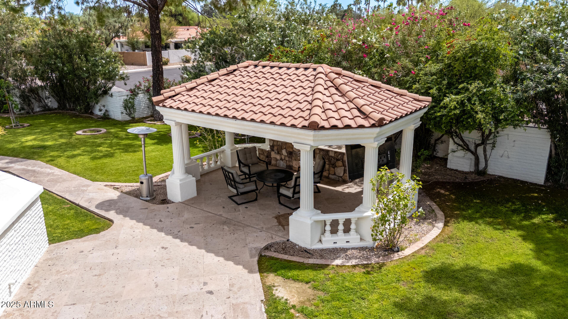 10404 N 106TH Place