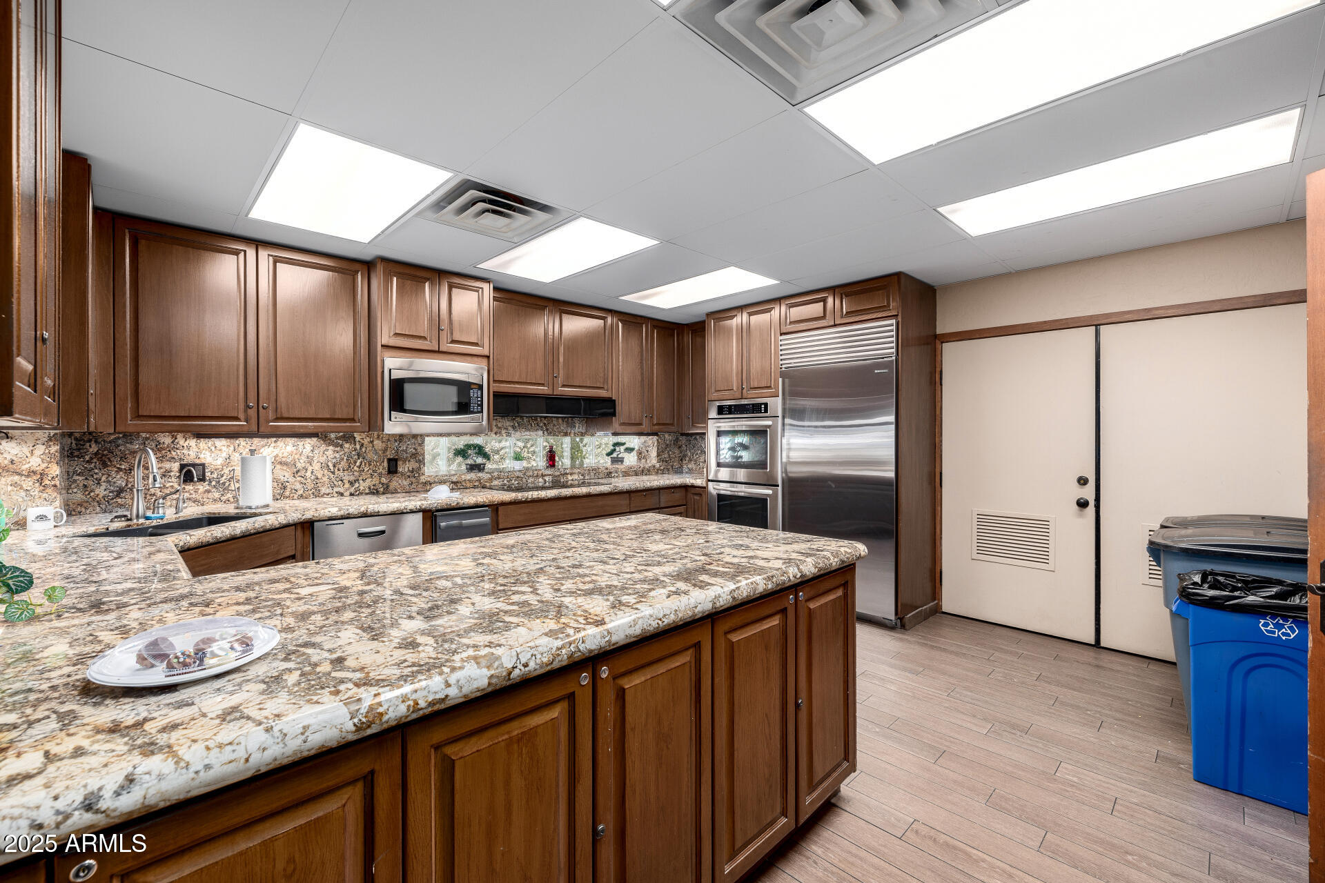 10404 N 106TH Place