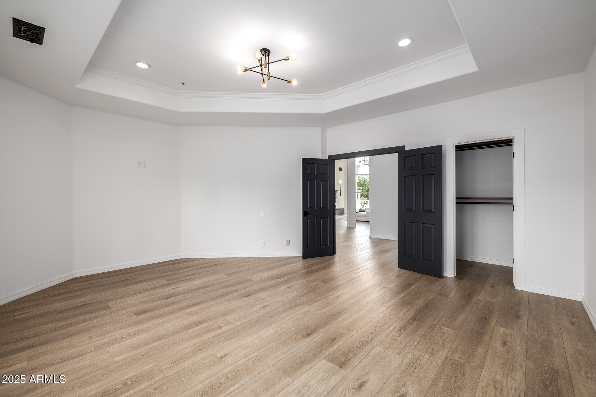 10404 N 106TH Place