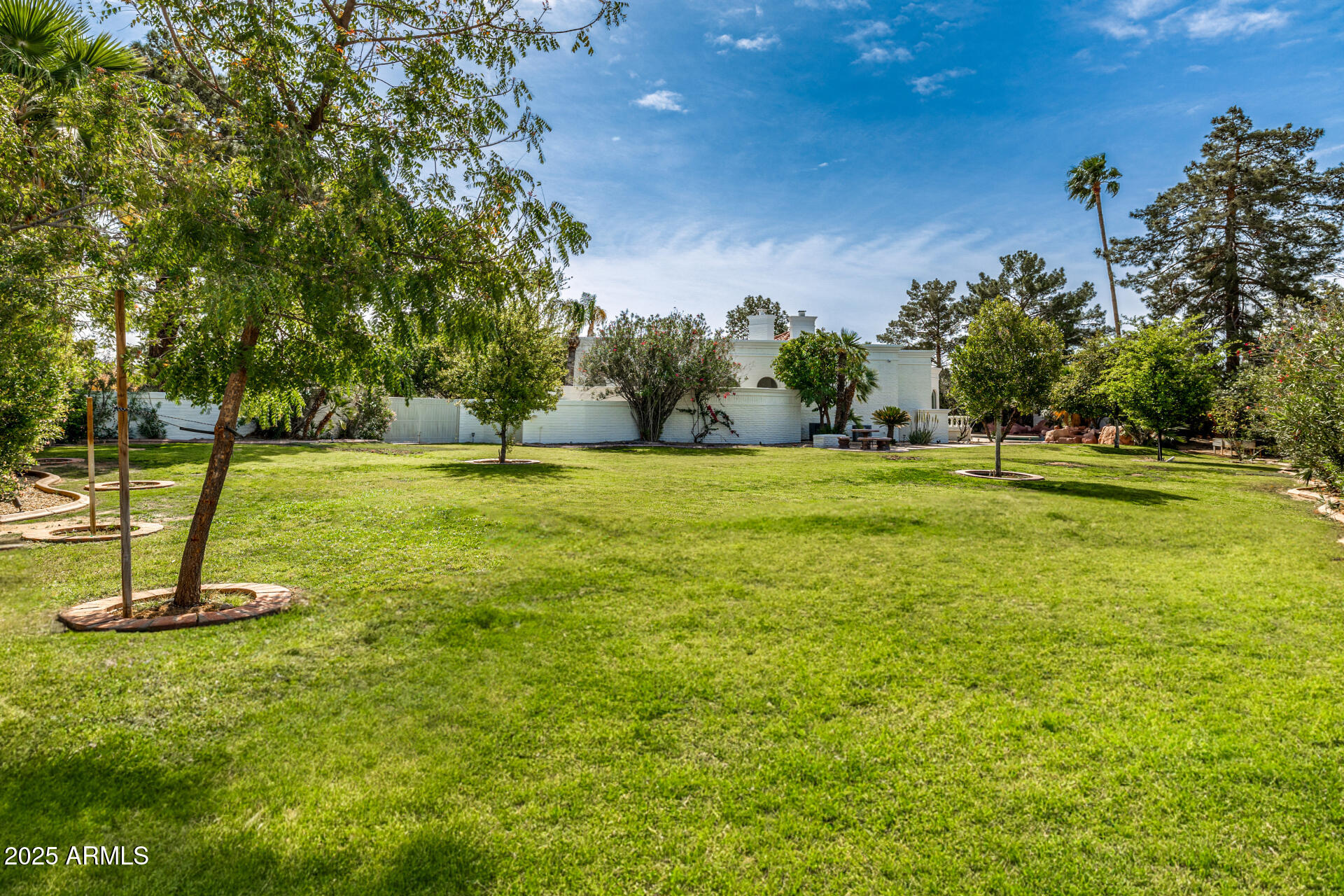 10404 N 106TH Place