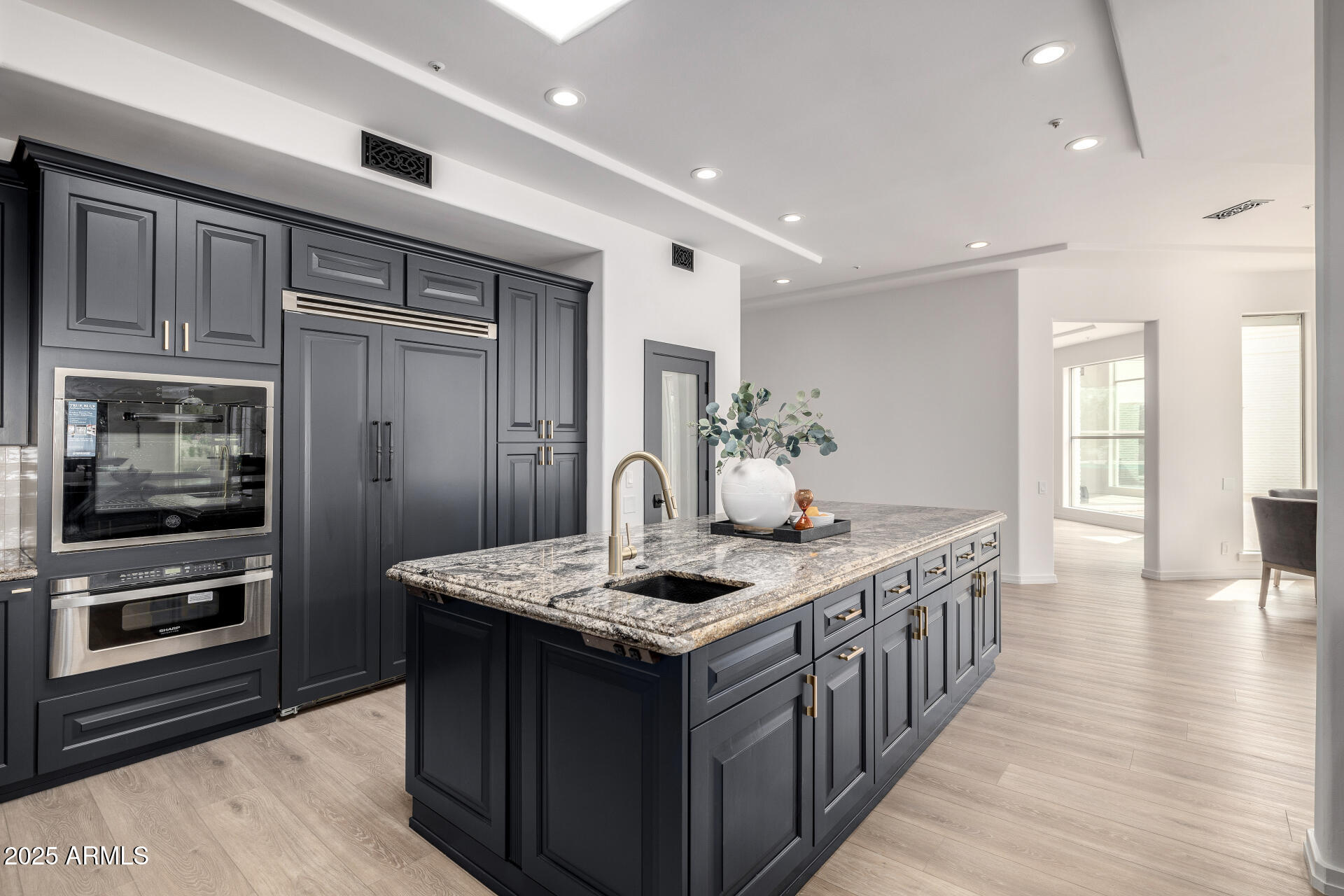 10404 N 106TH Place