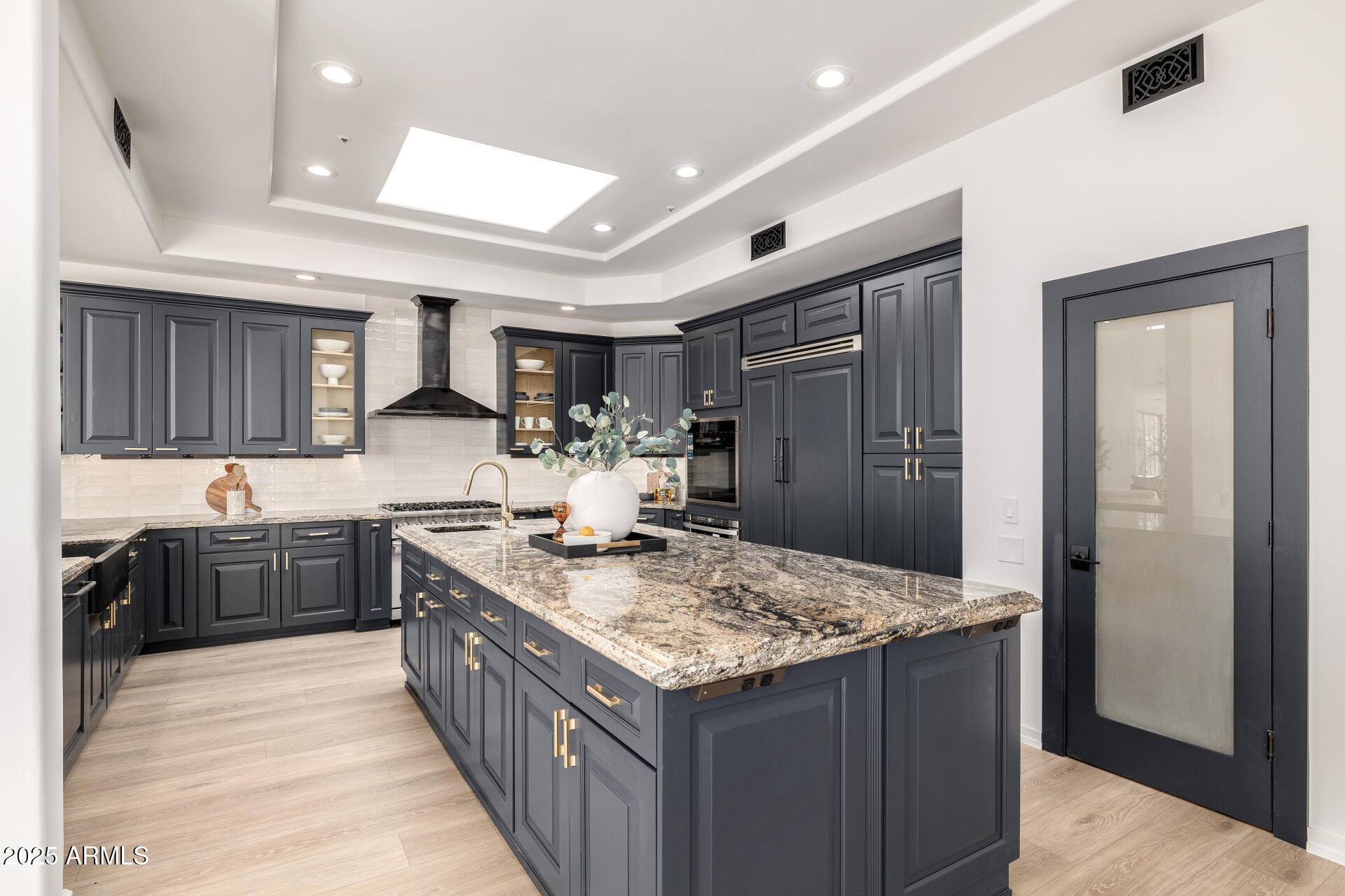 10404 N 106TH Place