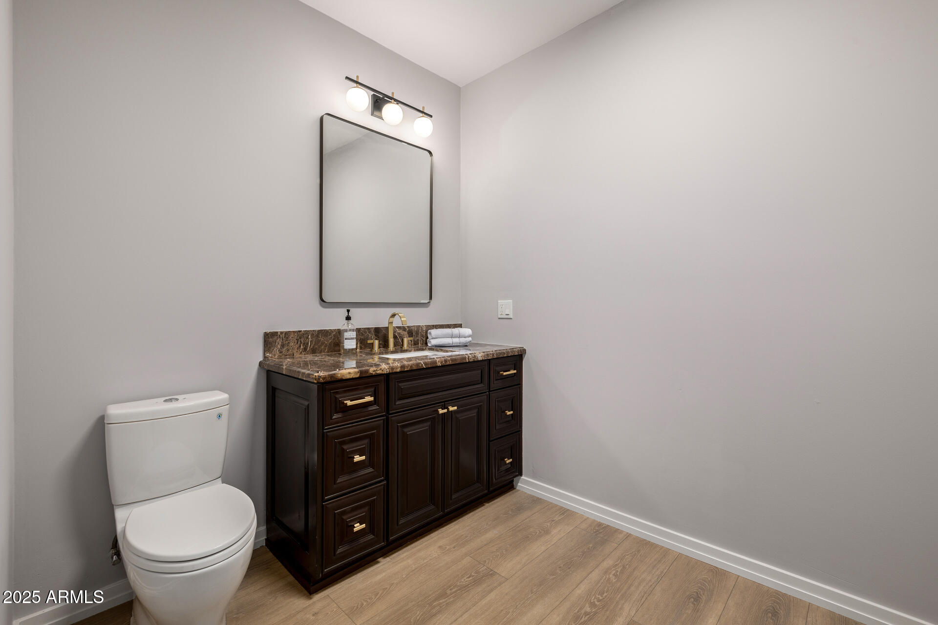 10404 N 106TH Place