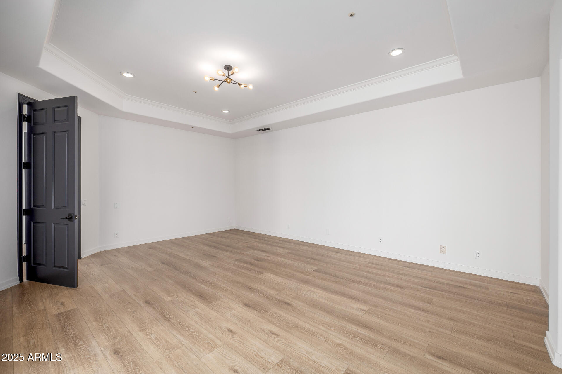 10404 N 106TH Place