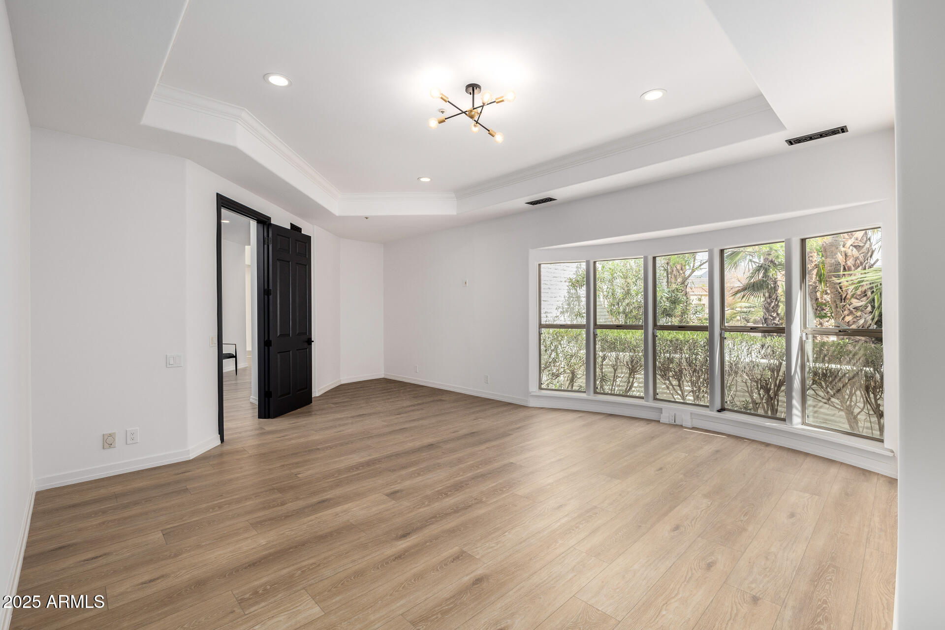 10404 N 106TH Place