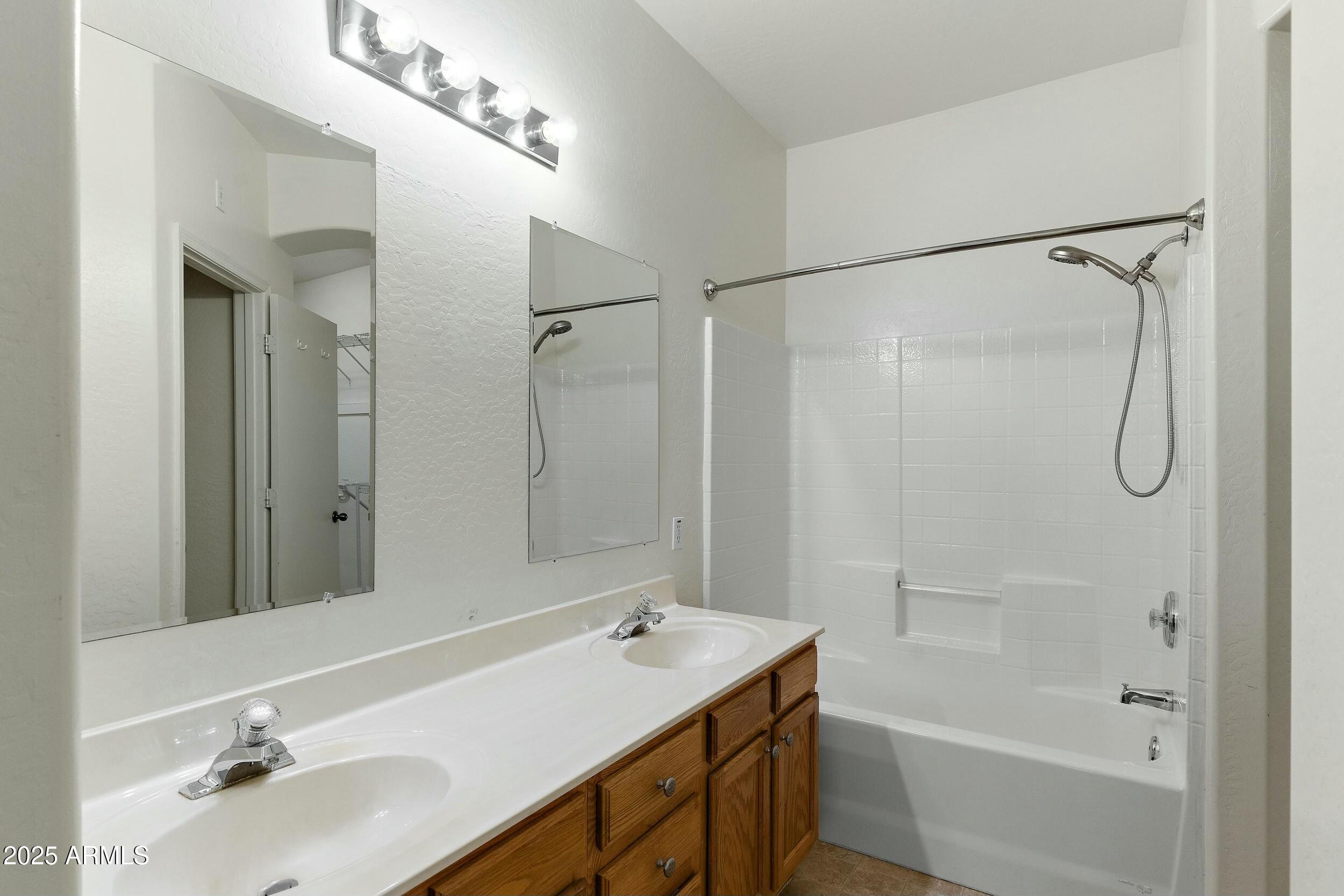 1650 S CRISMON Road 6