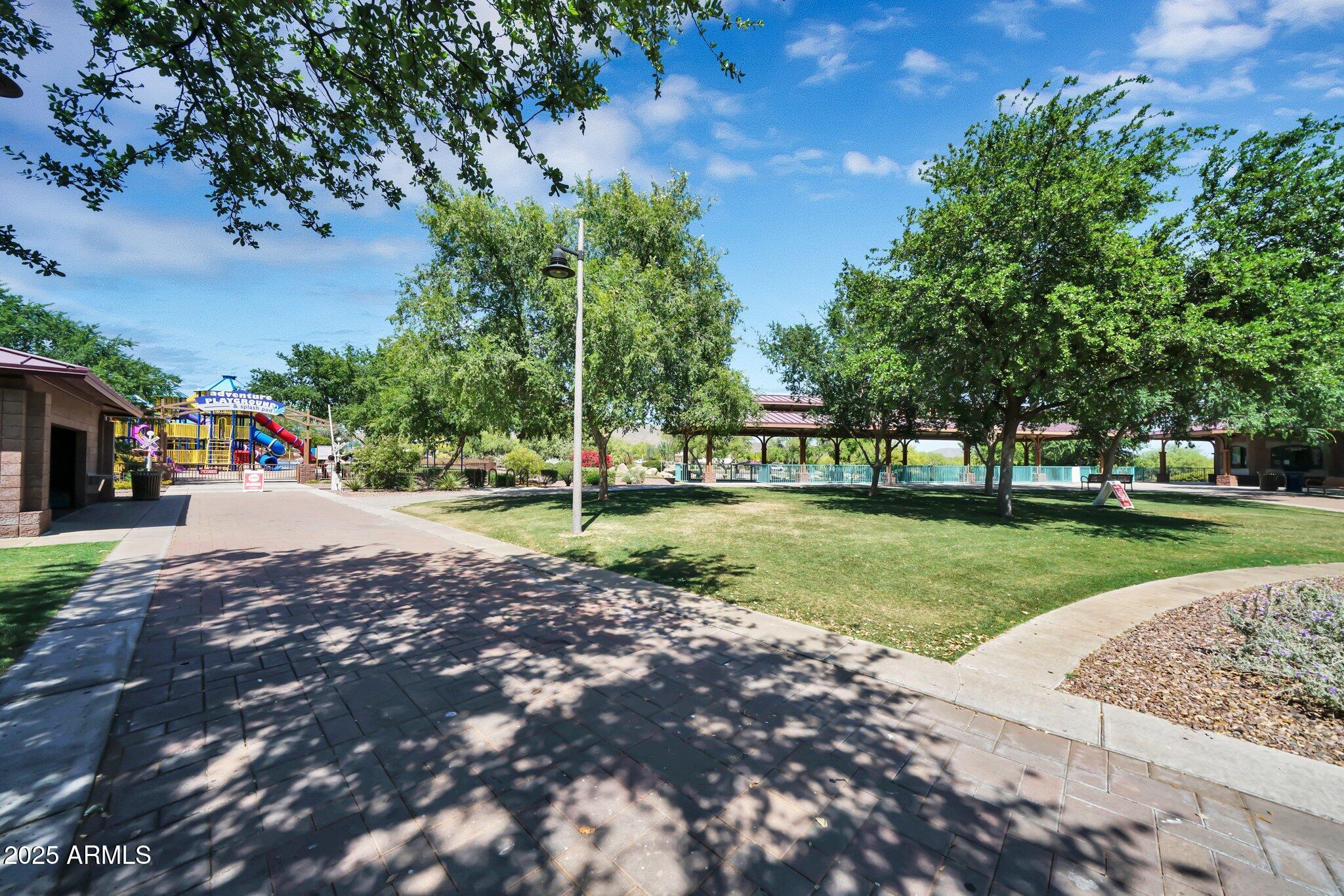 2452 W Muirfield Drive