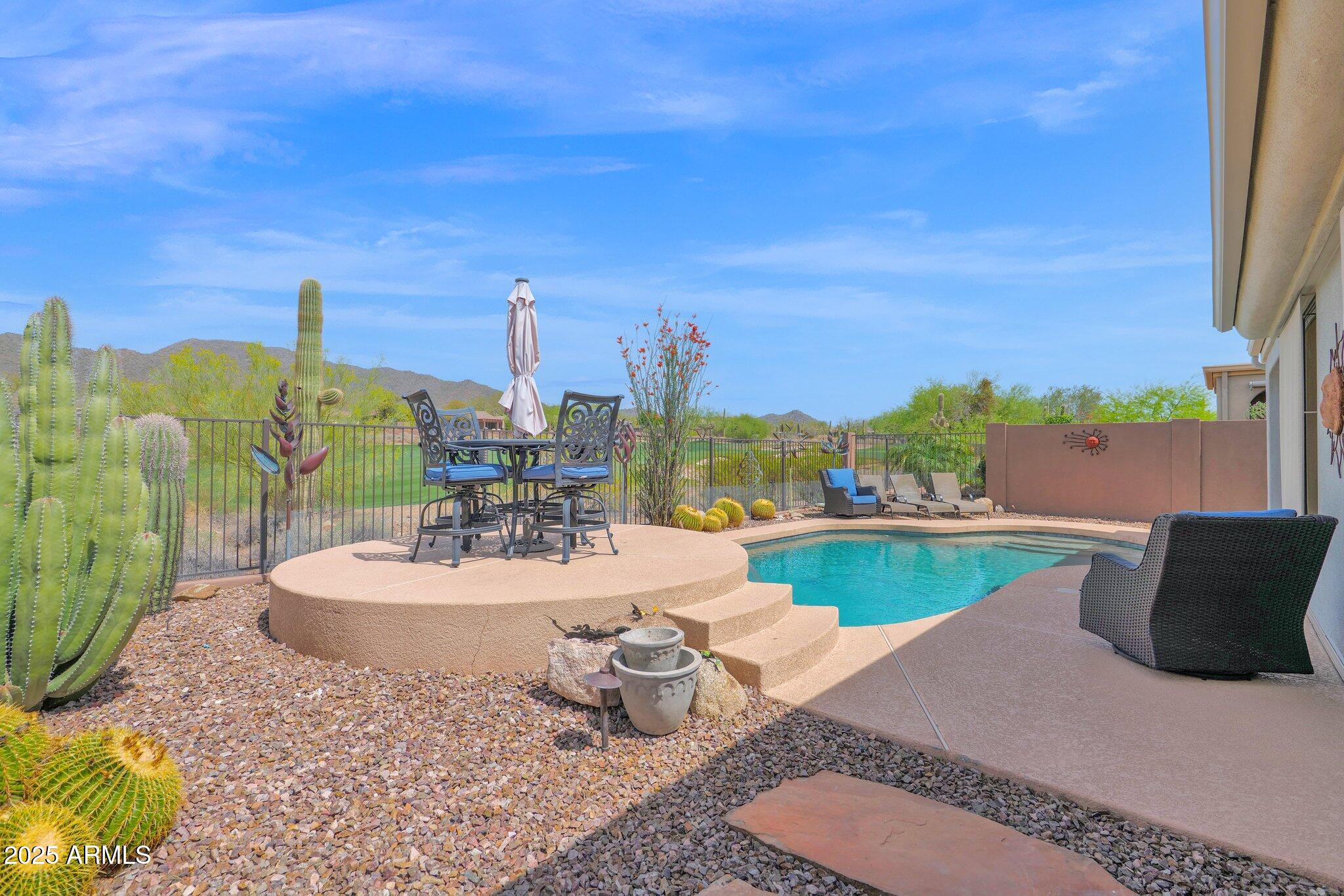 2452 W Muirfield Drive