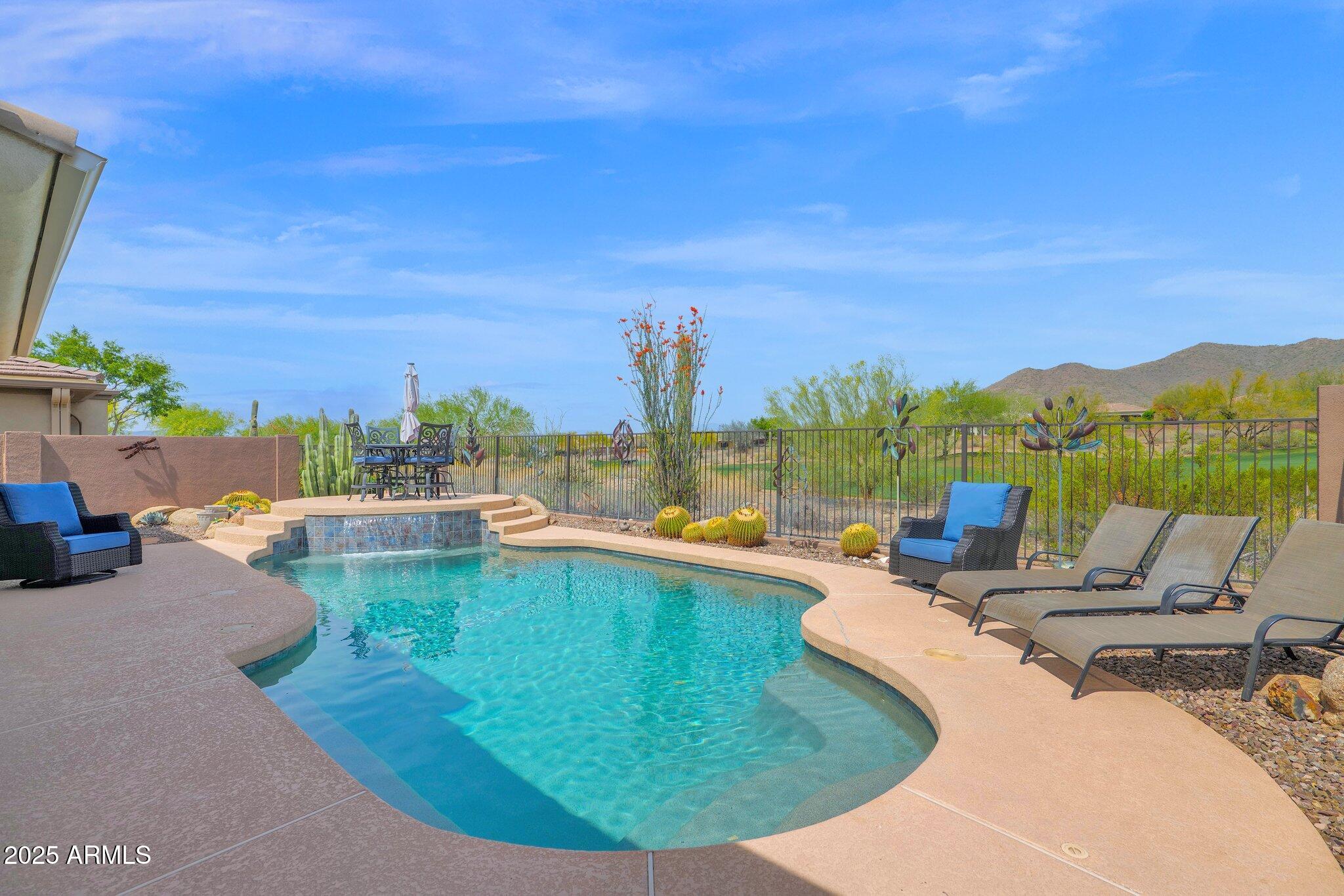 2452 W Muirfield Drive