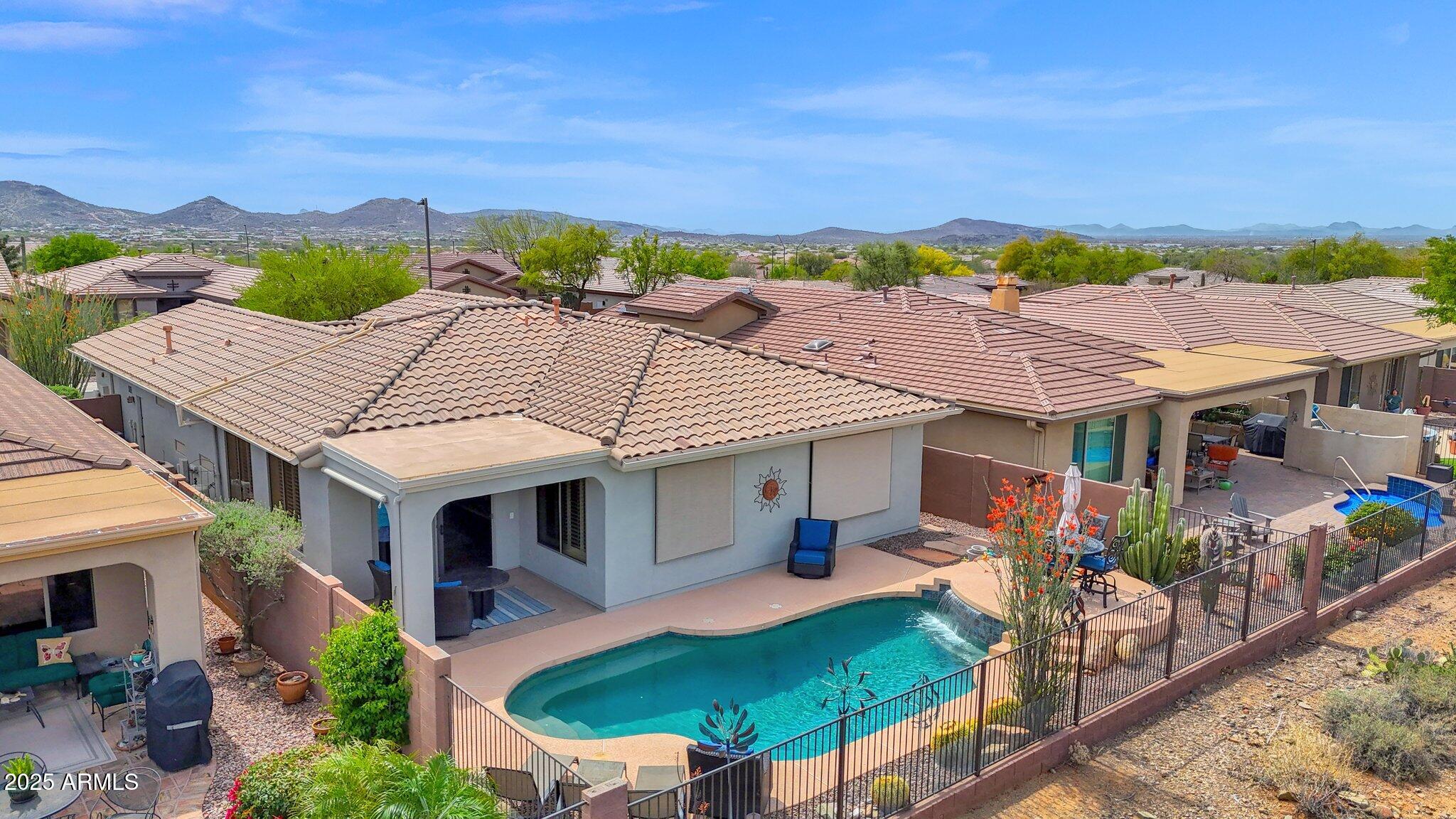2452 W Muirfield Drive