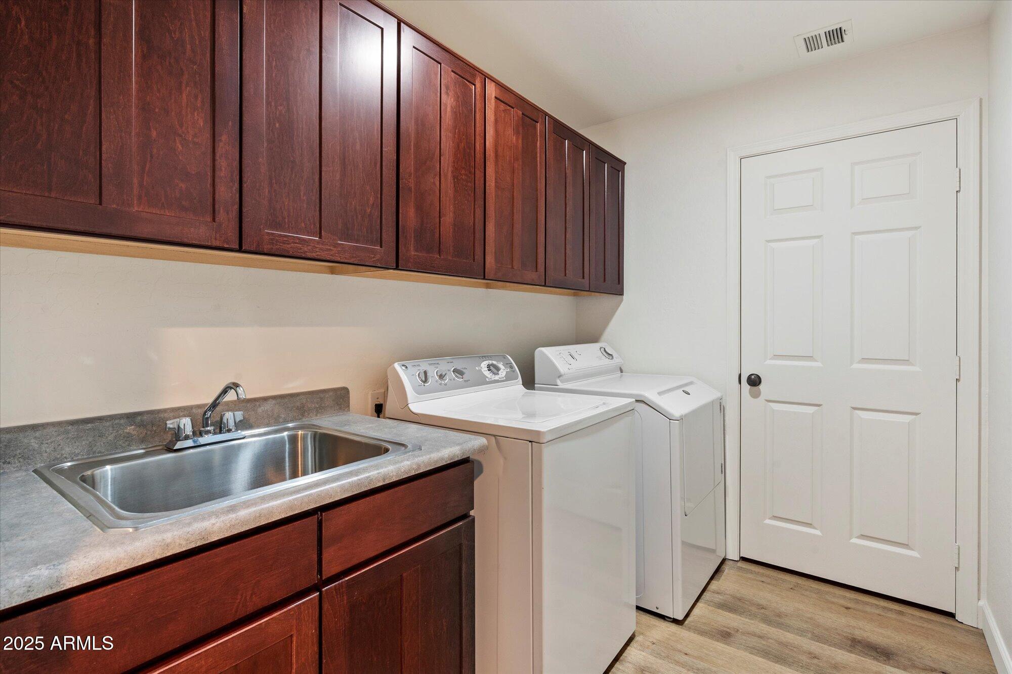 19700 N 76TH Street 2169