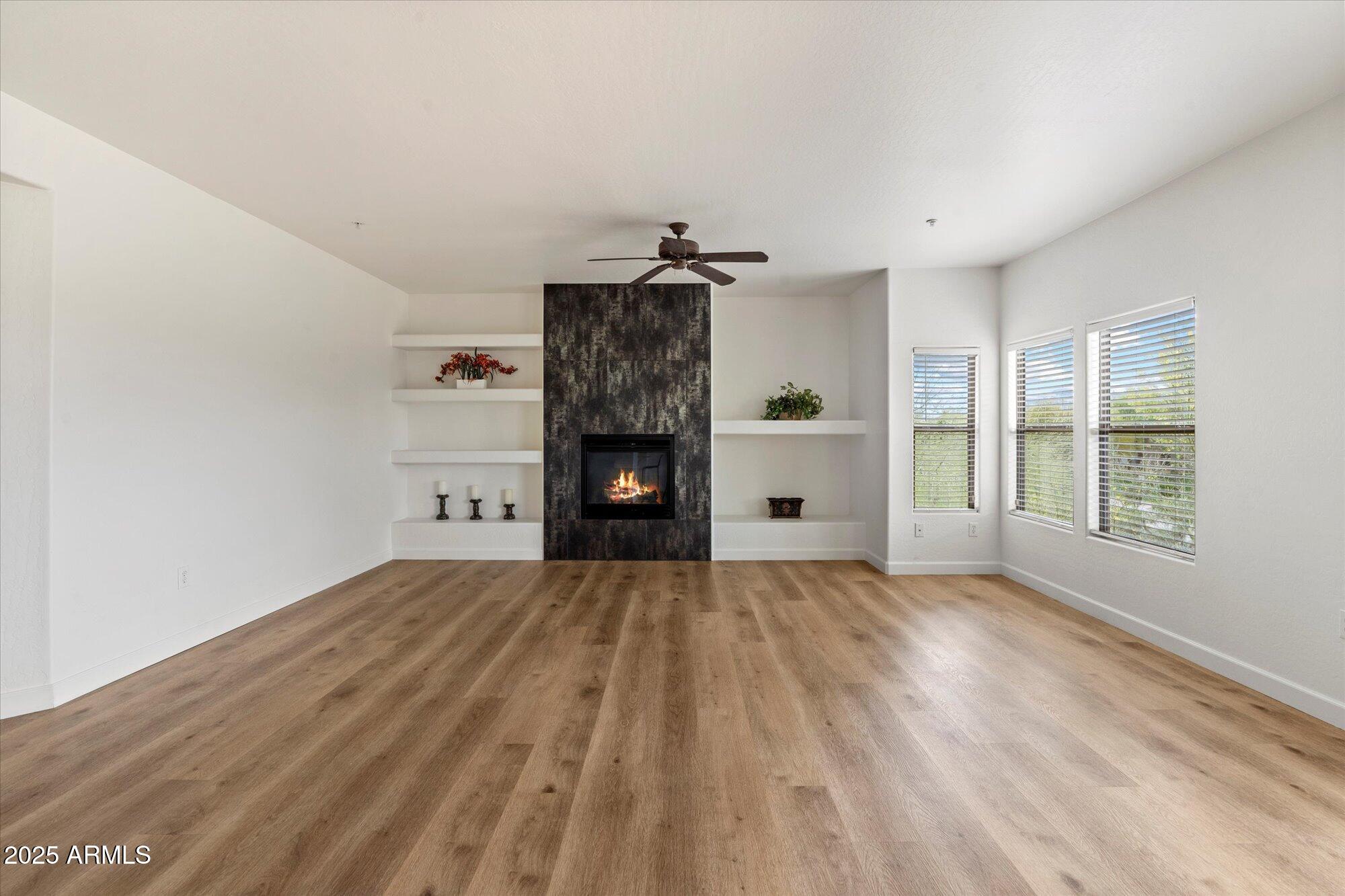 19700 N 76TH Street 2169