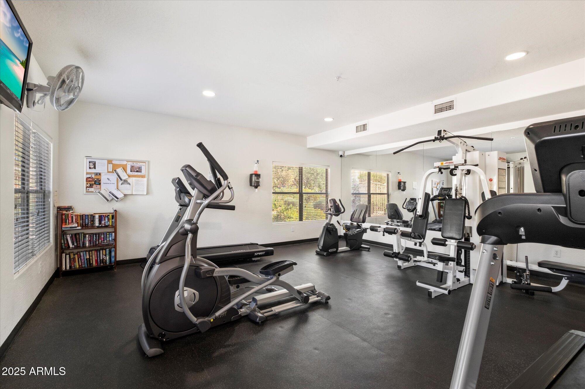 19700 N 76TH Street 2169