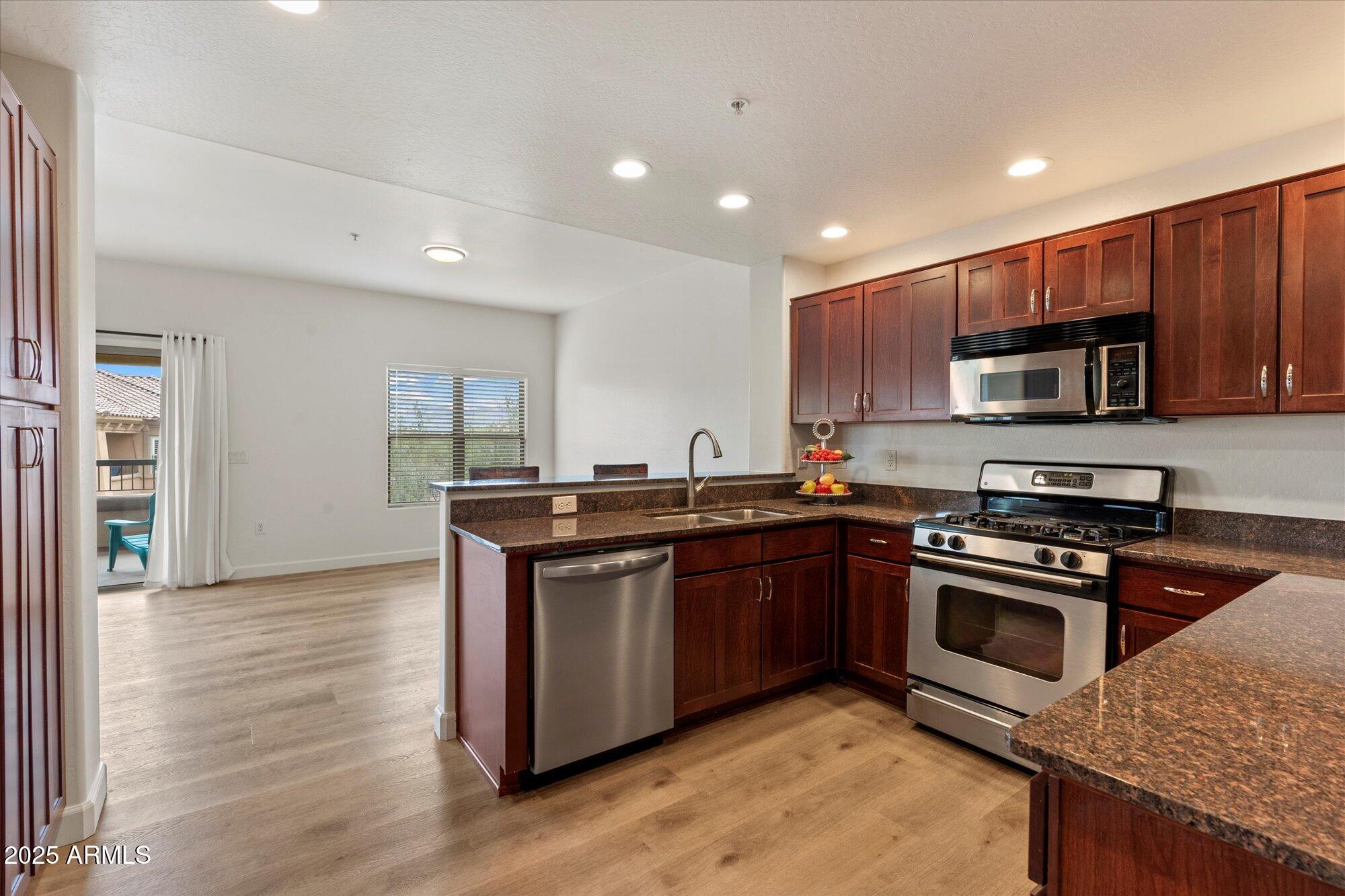 19700 N 76TH Street 2169