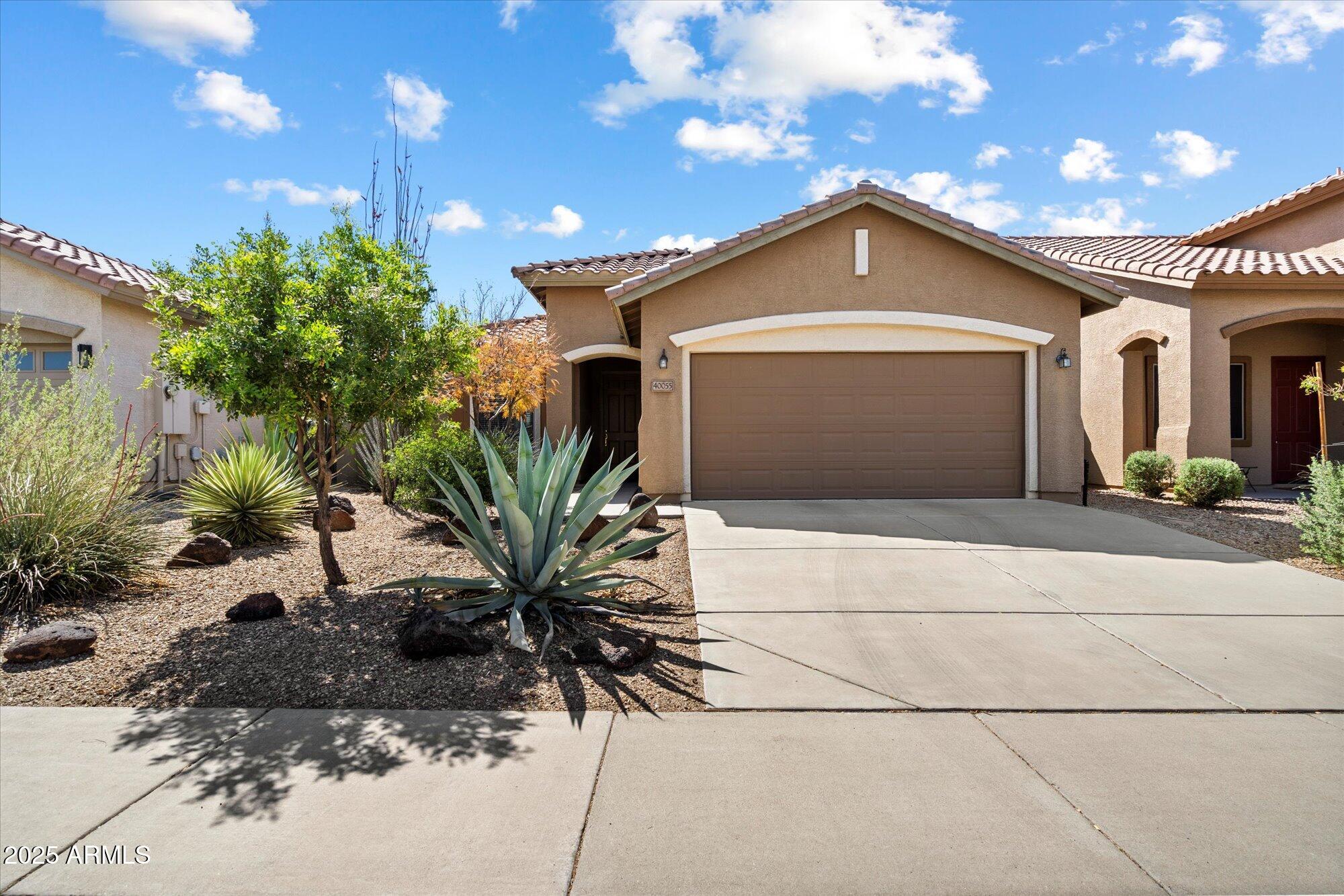 40055 N HIGH NOON Way