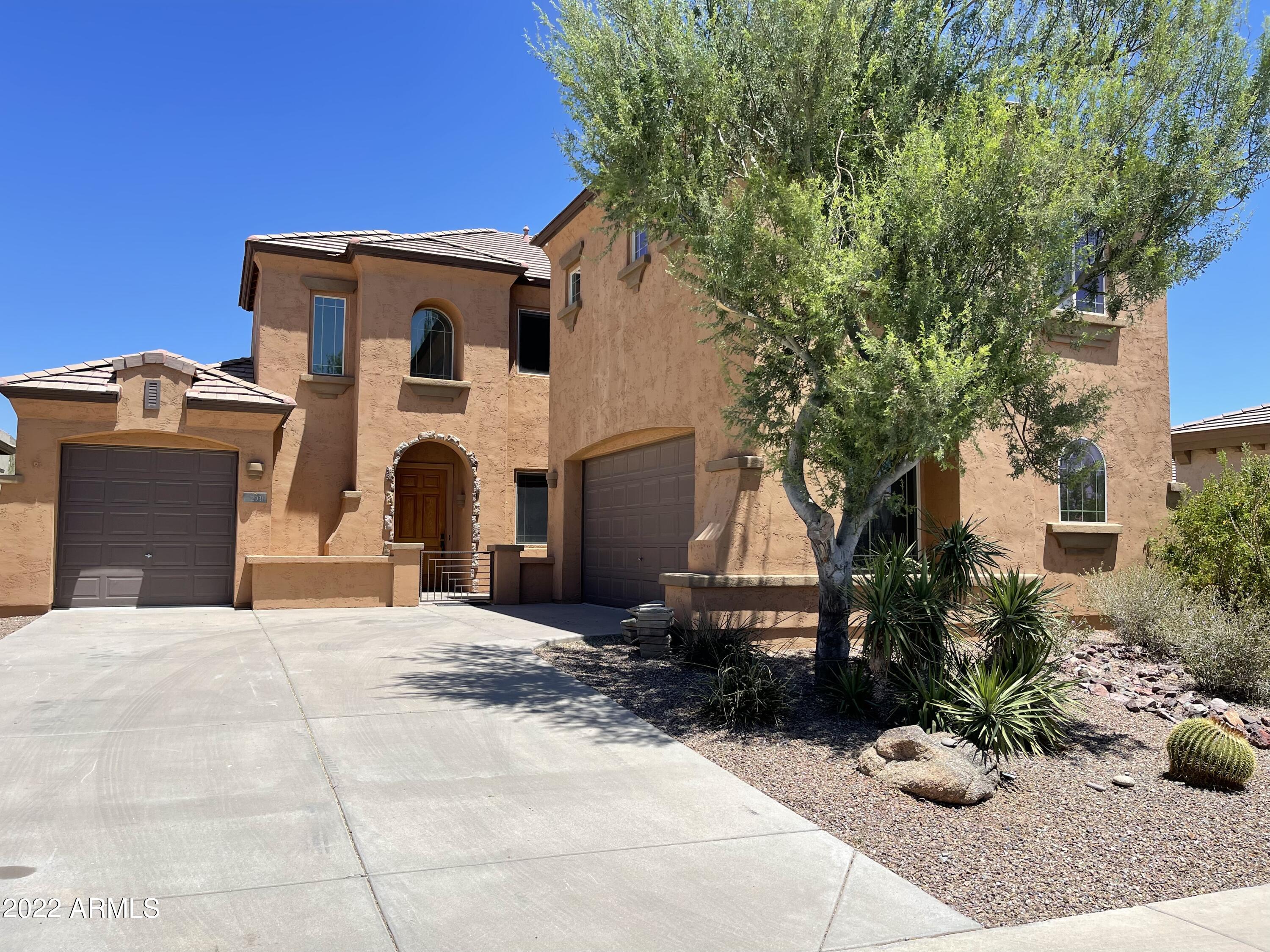 42931 N LIVINGSTONE Way