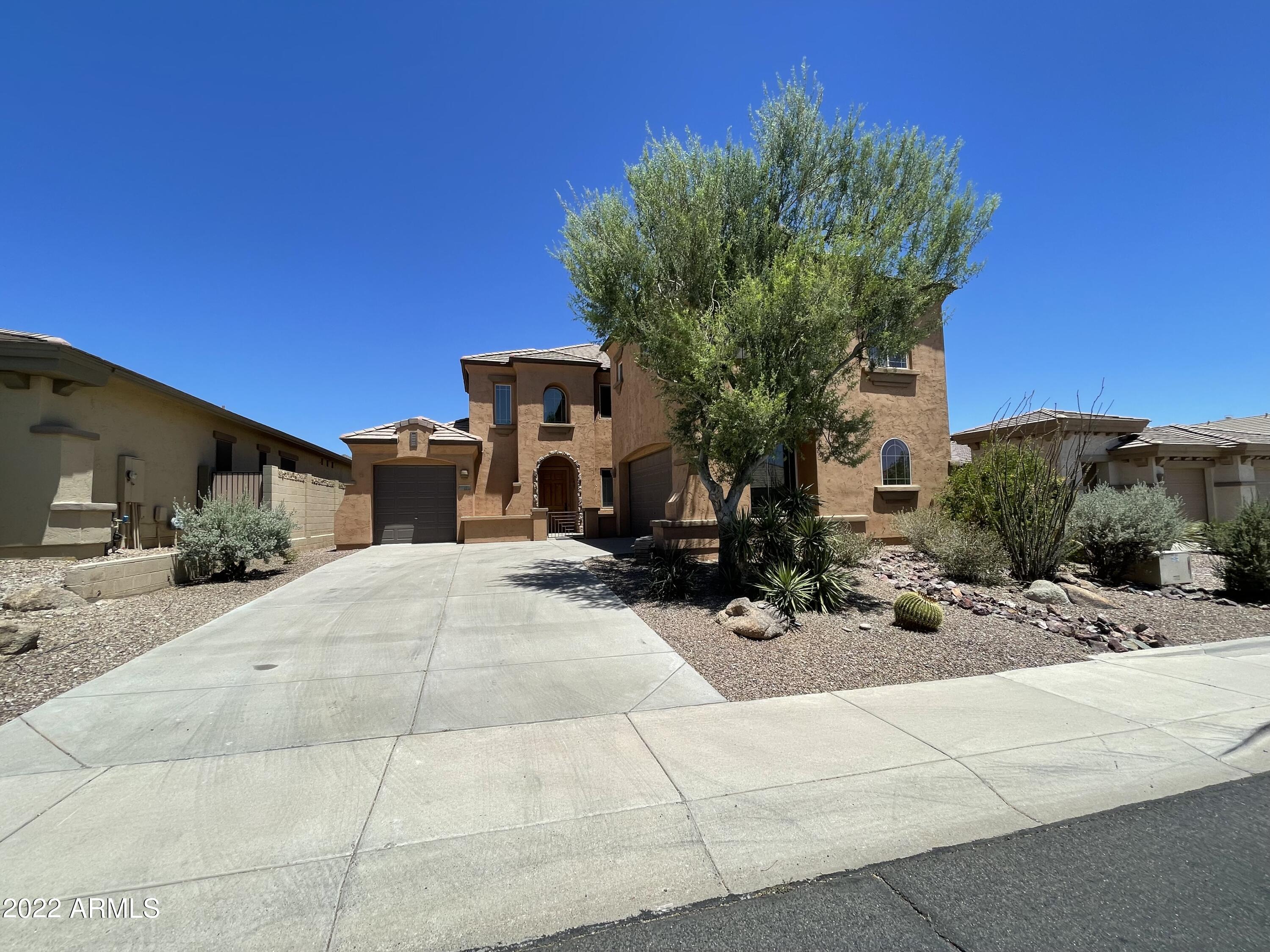42931 N LIVINGSTONE Way