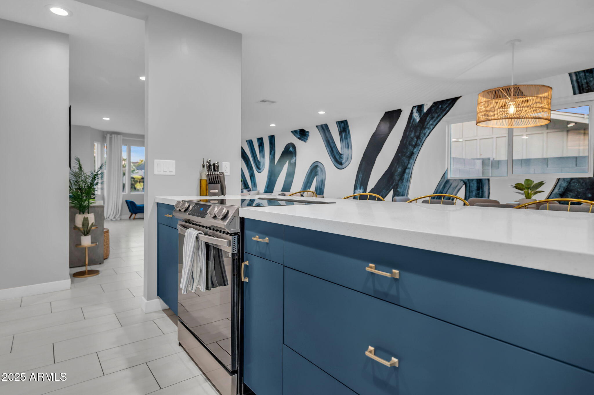 8243 E MONTECITO Avenue