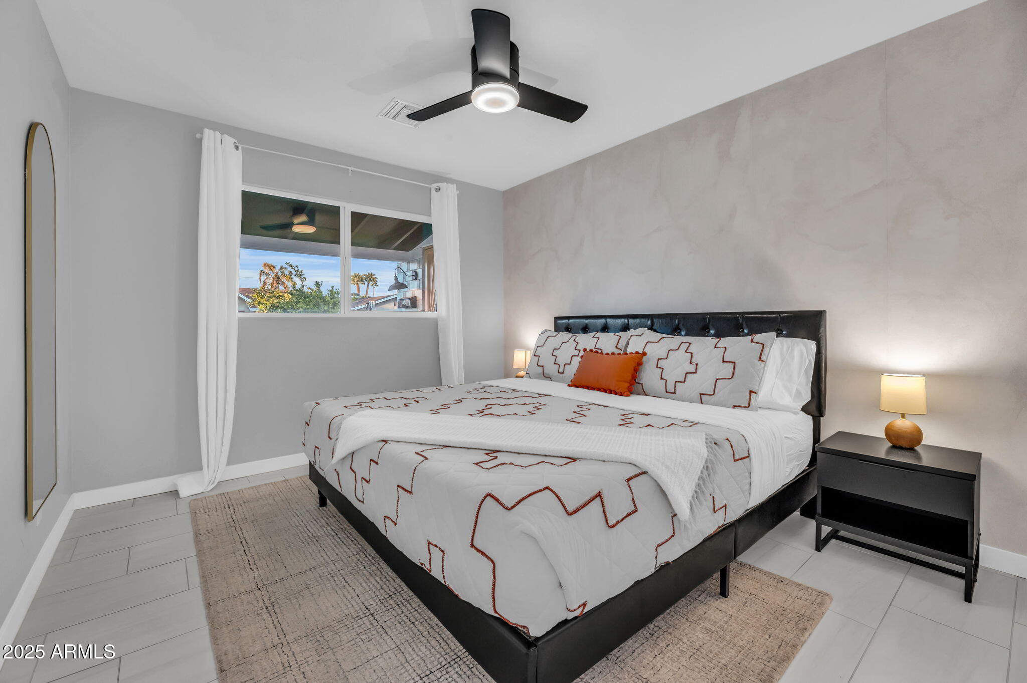 8243 E MONTECITO Avenue