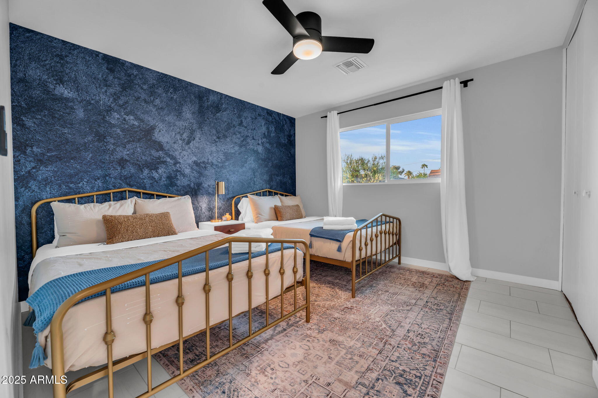 8243 E MONTECITO Avenue