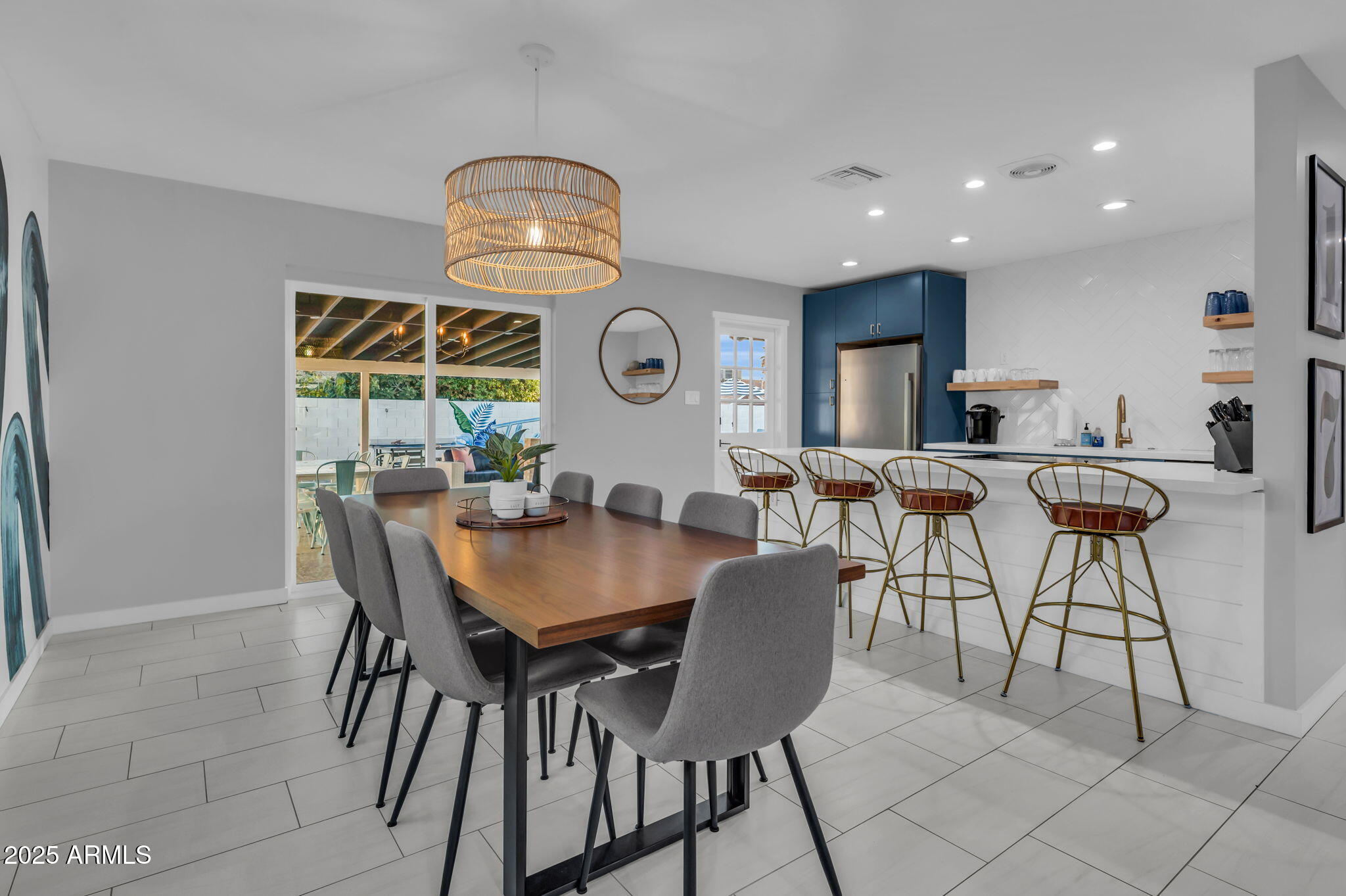 8243 E MONTECITO Avenue