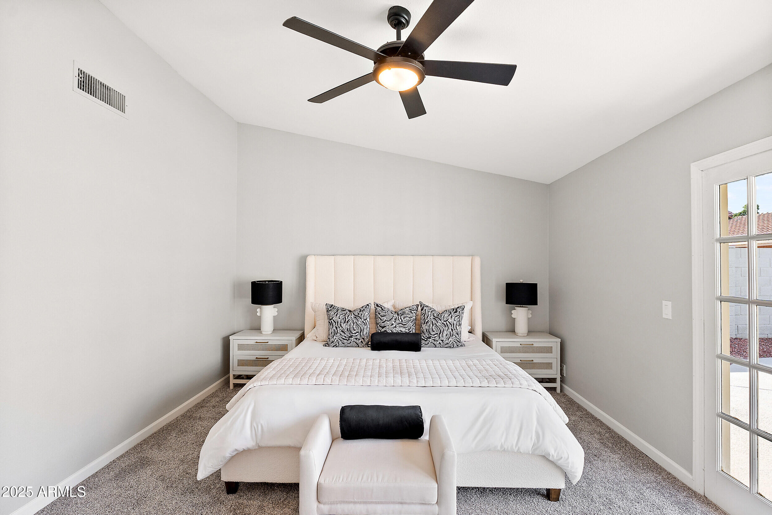 7108 W CORRINE Drive