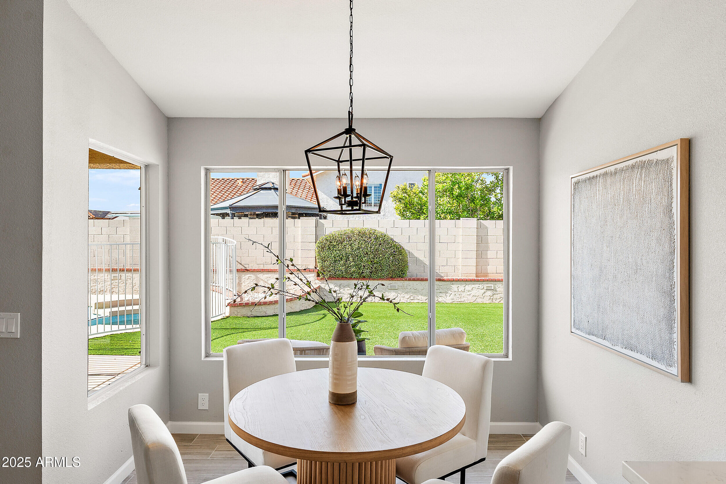 7108 W CORRINE Drive