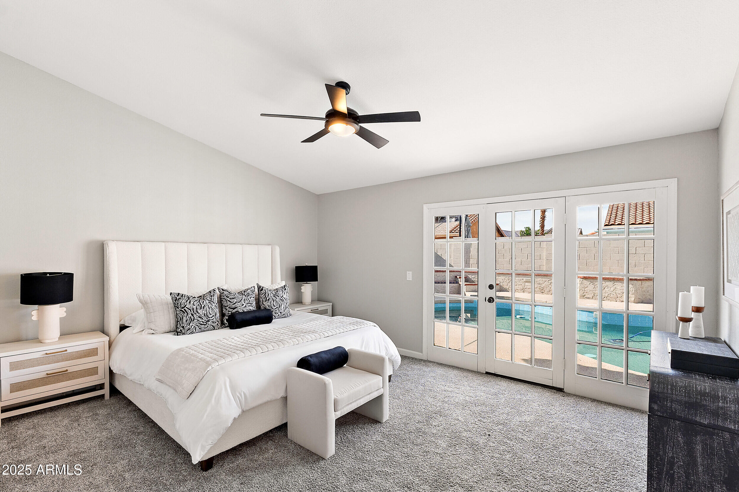 7108 W CORRINE Drive