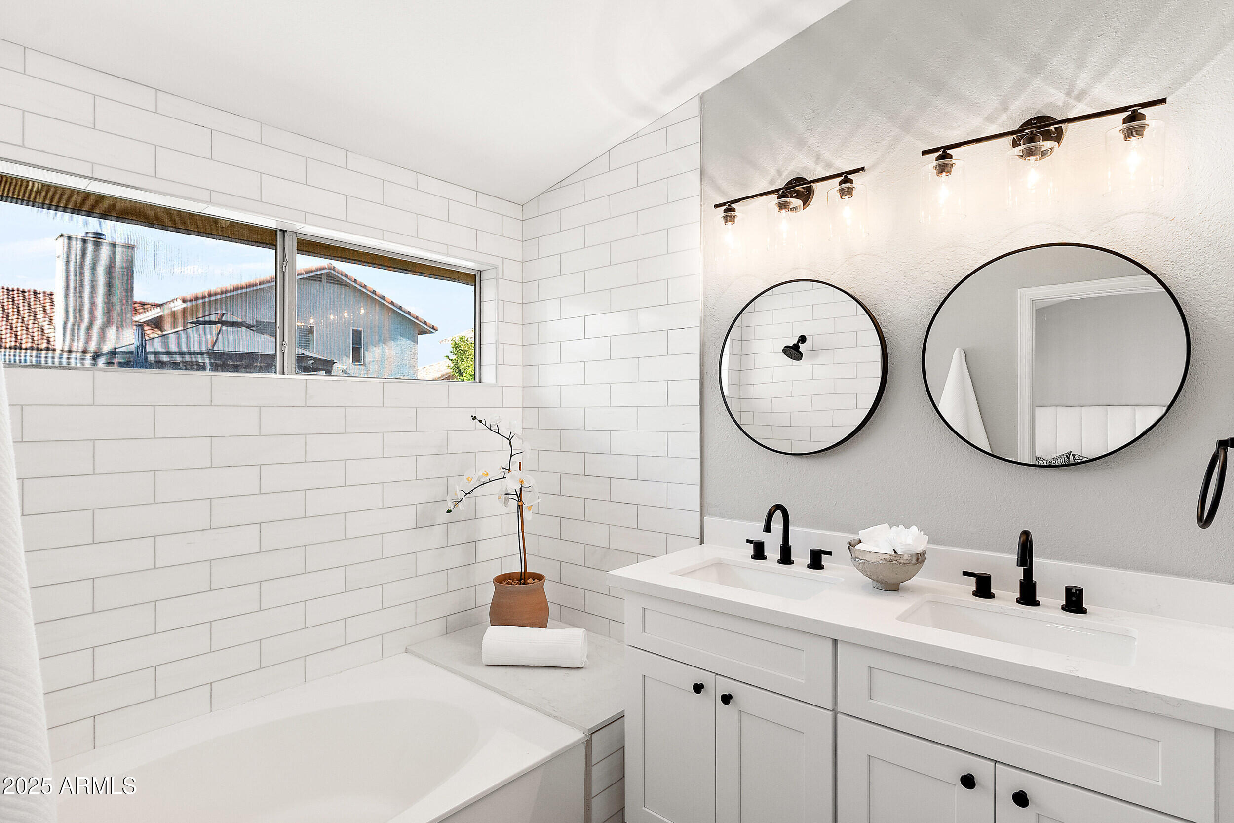 7108 W CORRINE Drive