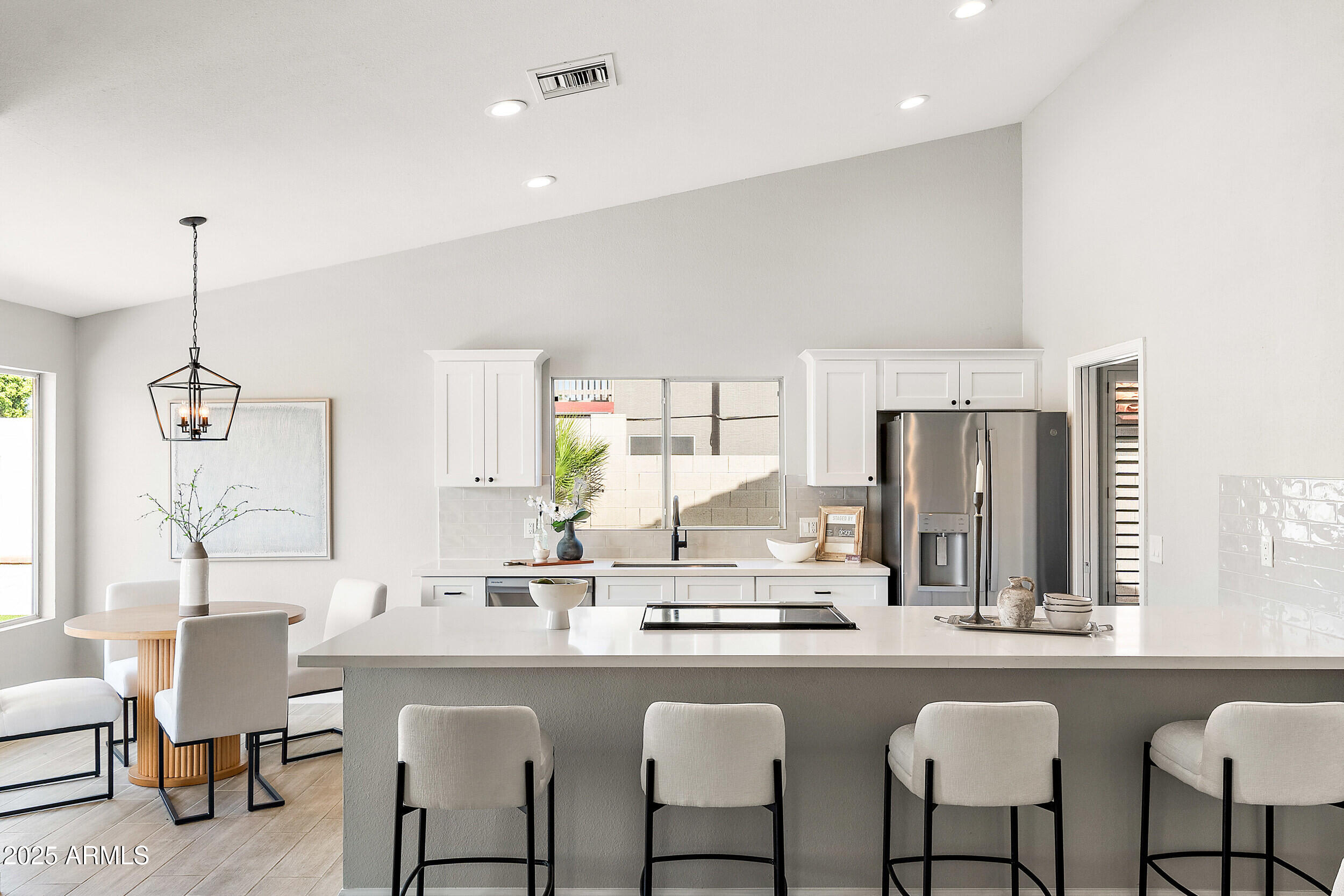 7108 W CORRINE Drive